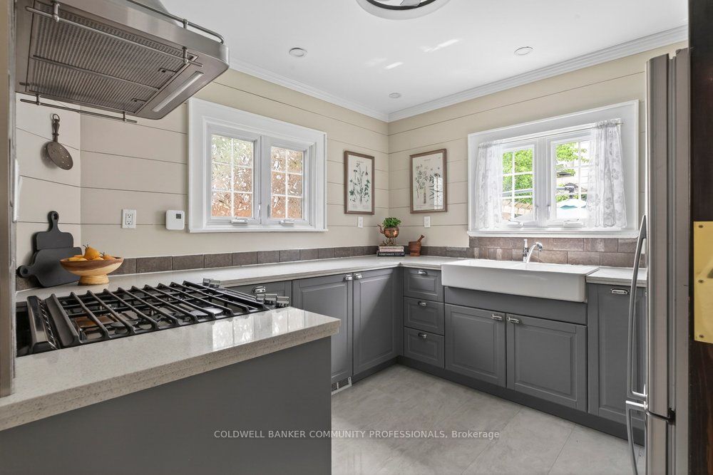 403 Broad Street E Property Photo 17
