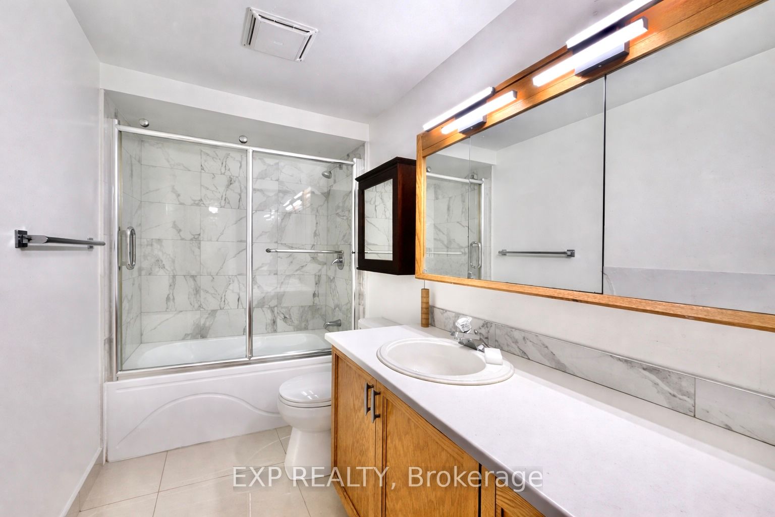 11c Sonnet Crescent Property Photo 11