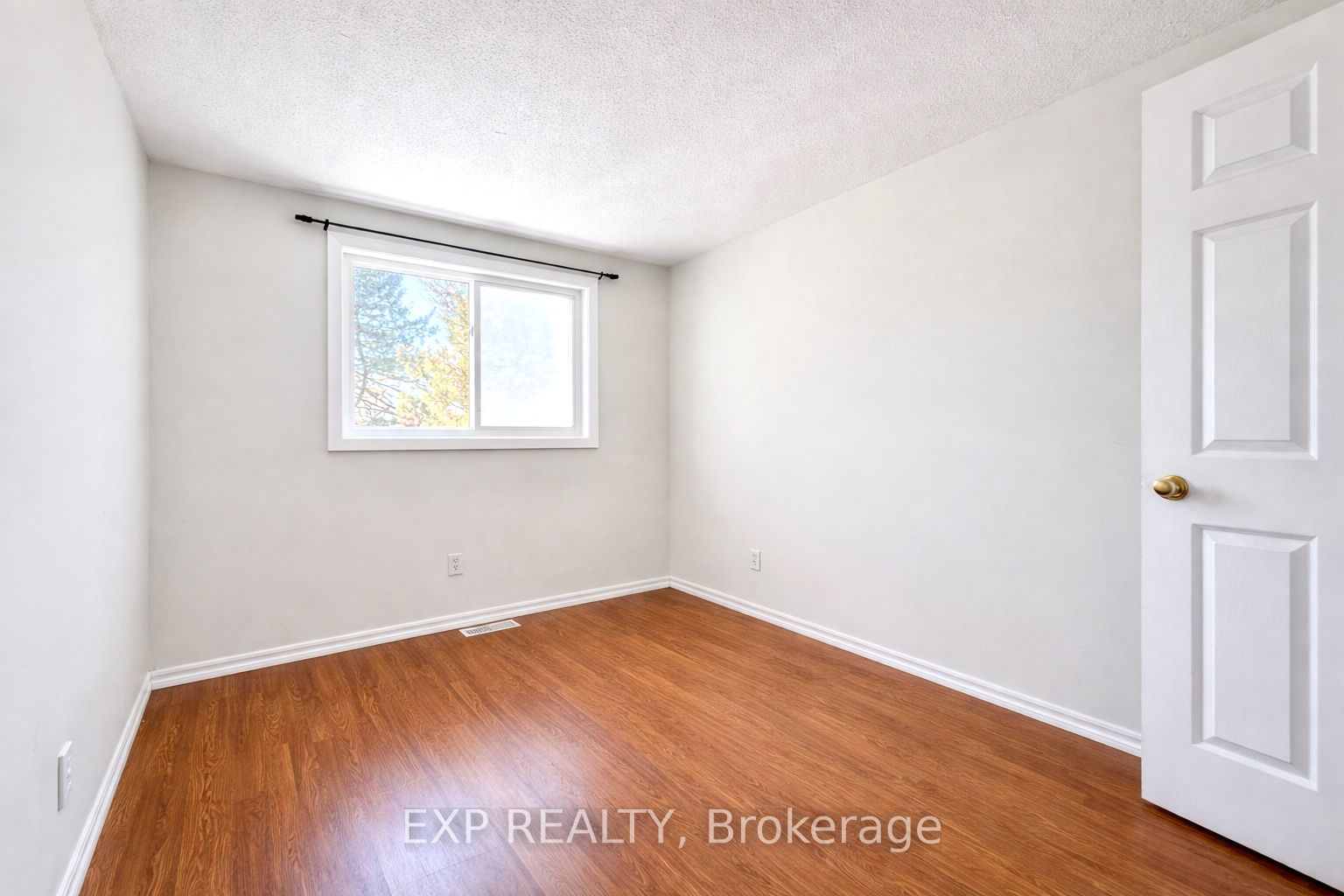 11c Sonnet Crescent Property Photo 13