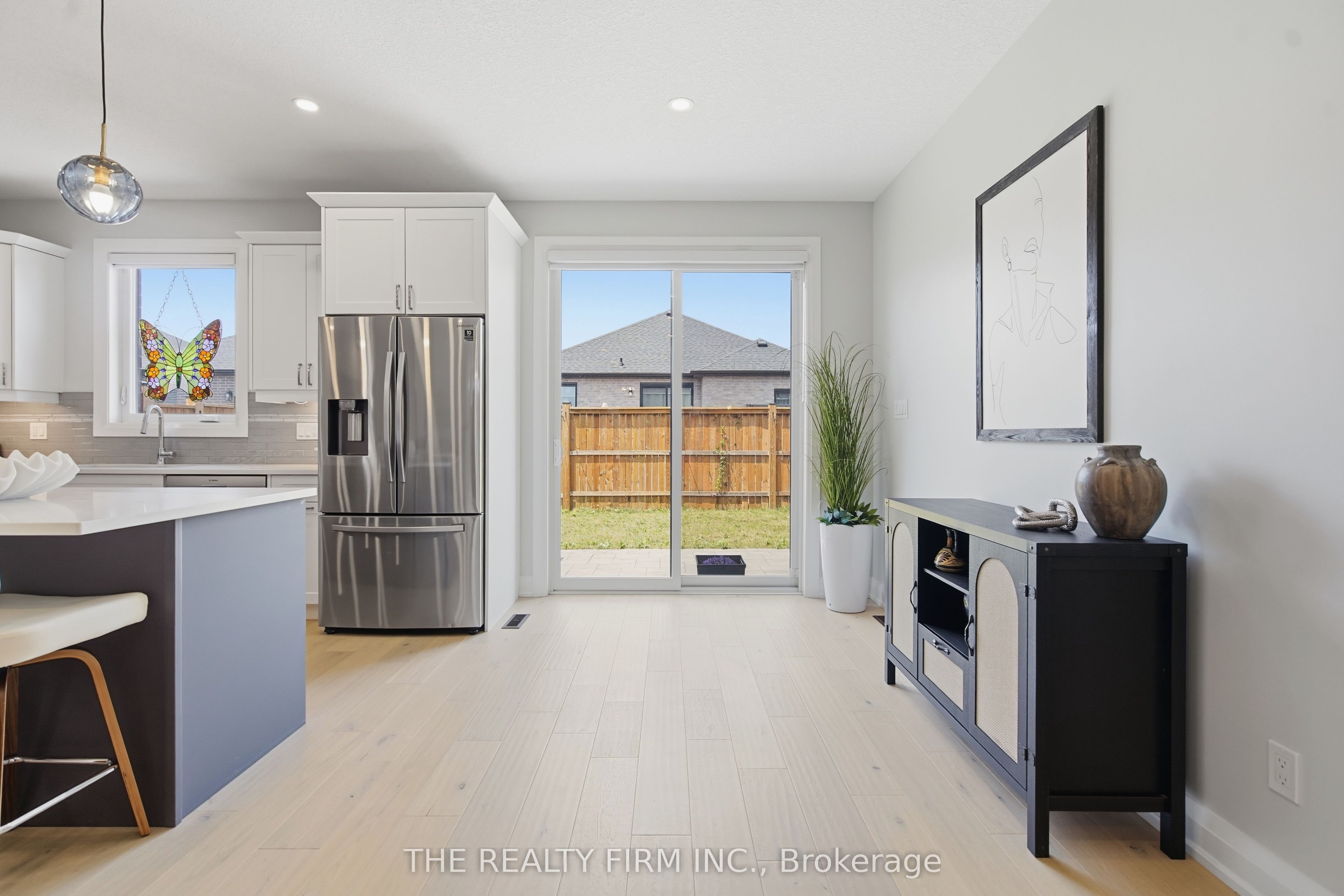 383 Daventry Way 8 Property Photo 19