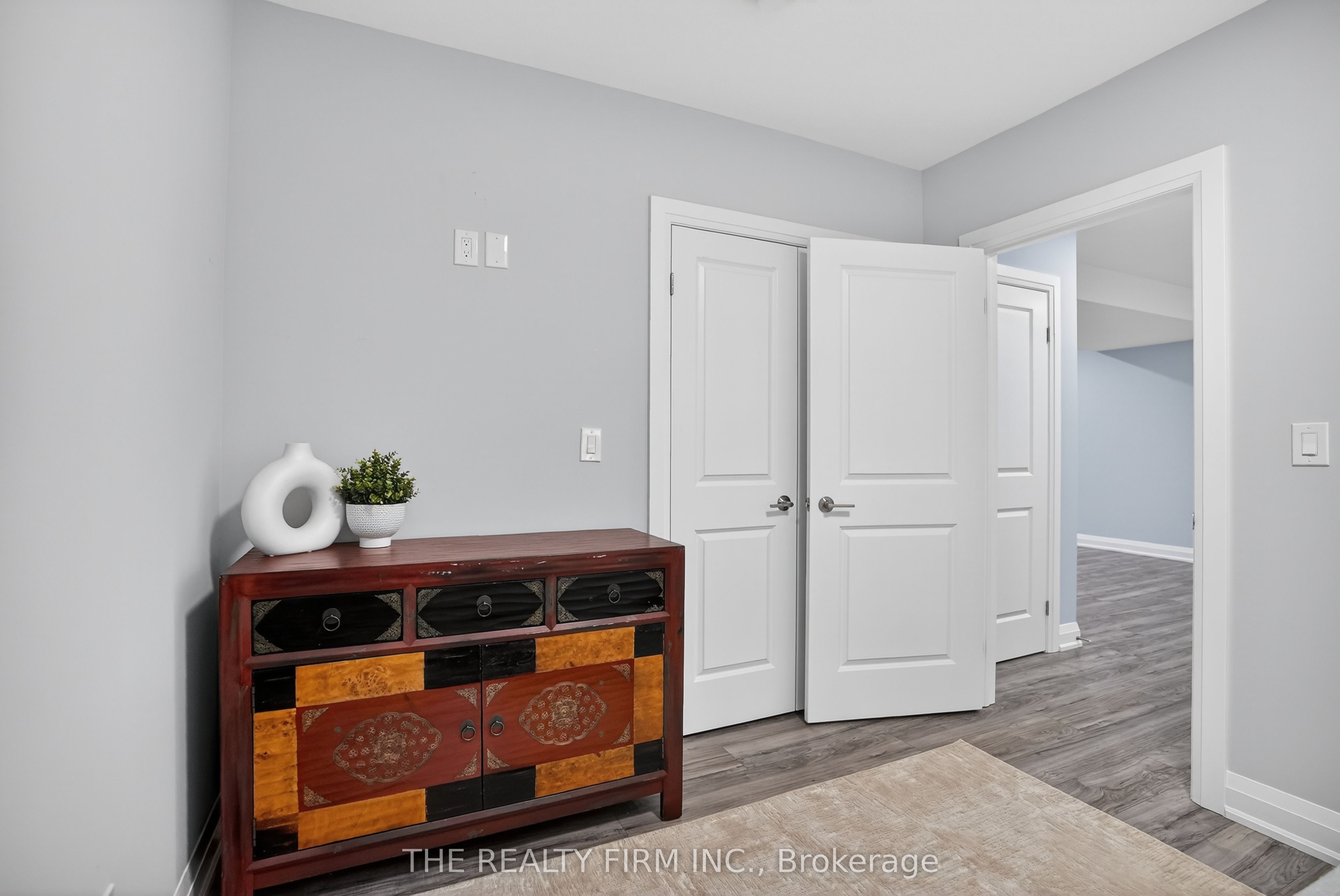 383 Daventry Way 8 Property Photo 35