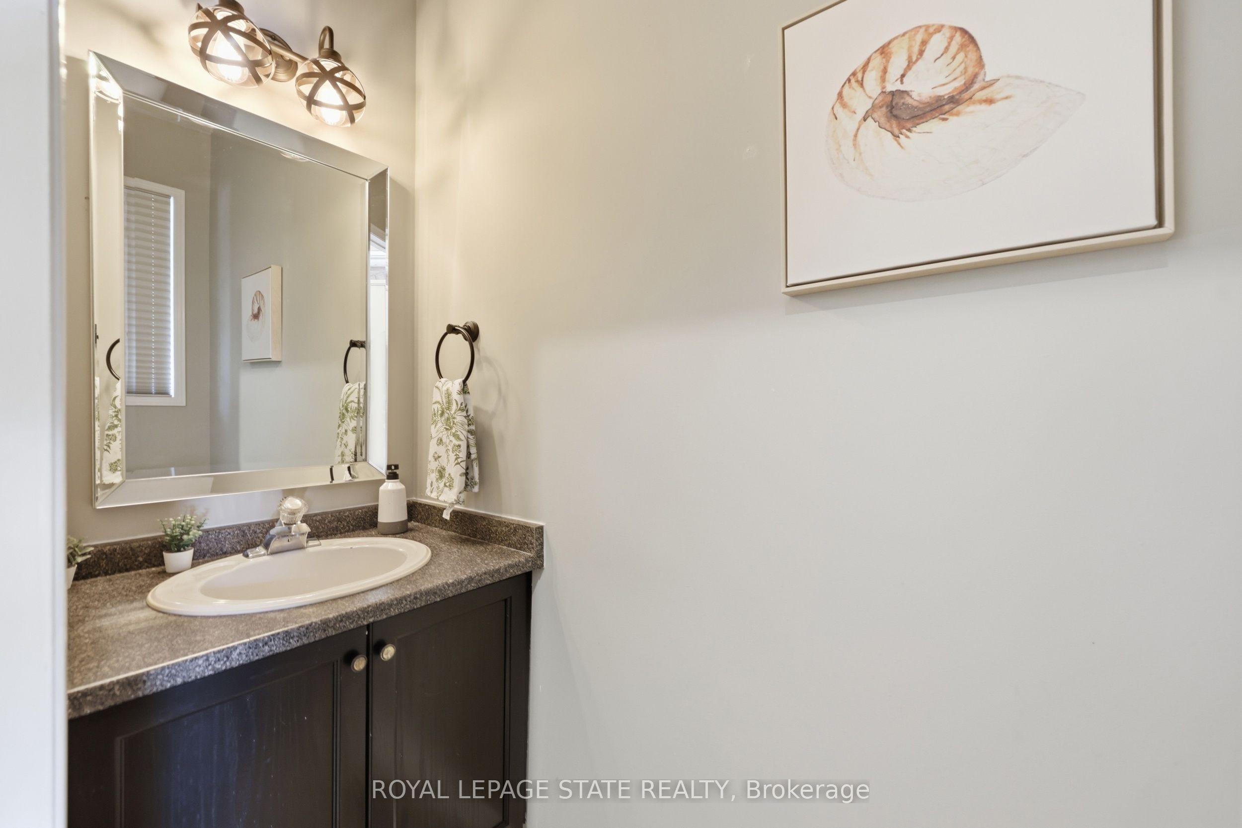 10 Davidson Boulevard 24 Property Photo 20