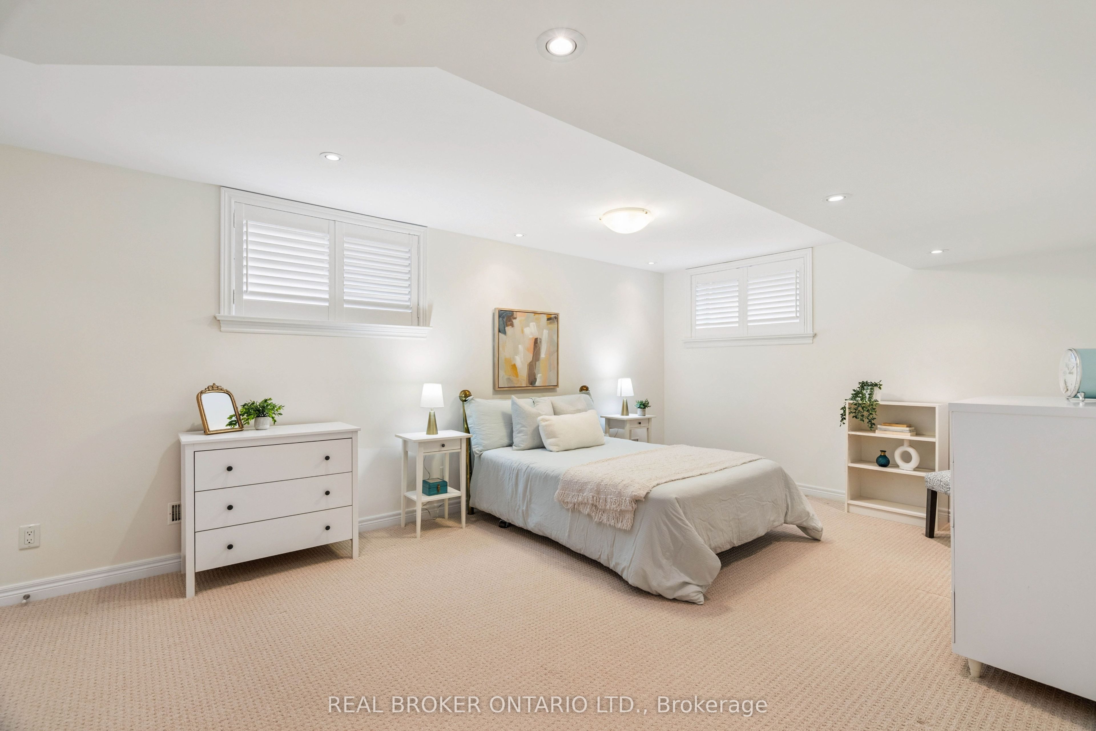 19 Simmonds Drive 8 Property Photo 38