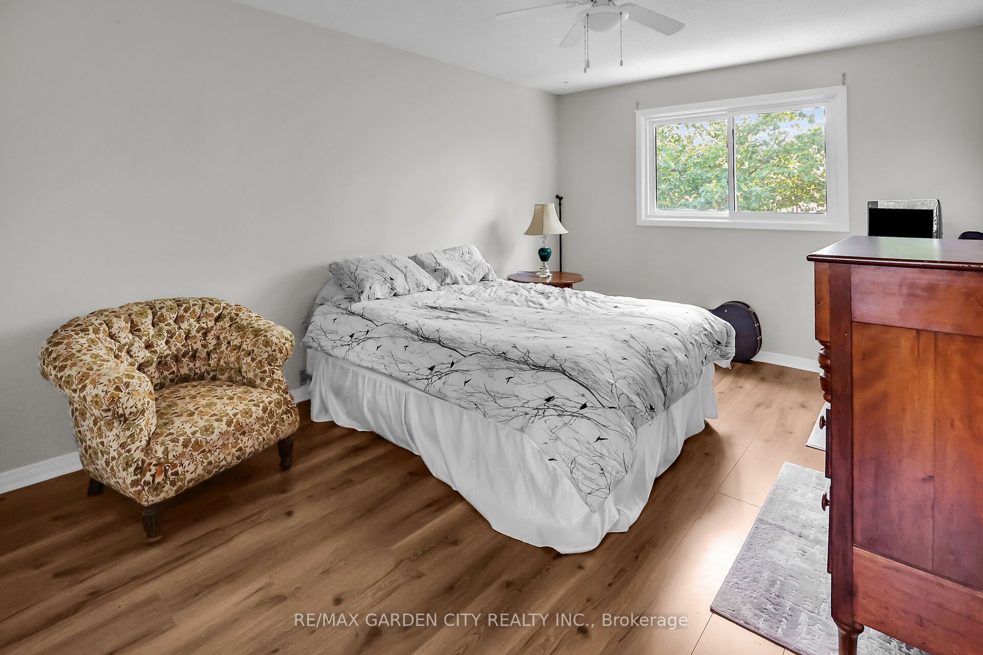 4542 Ivy Gardens Crescent Property Photo 11
