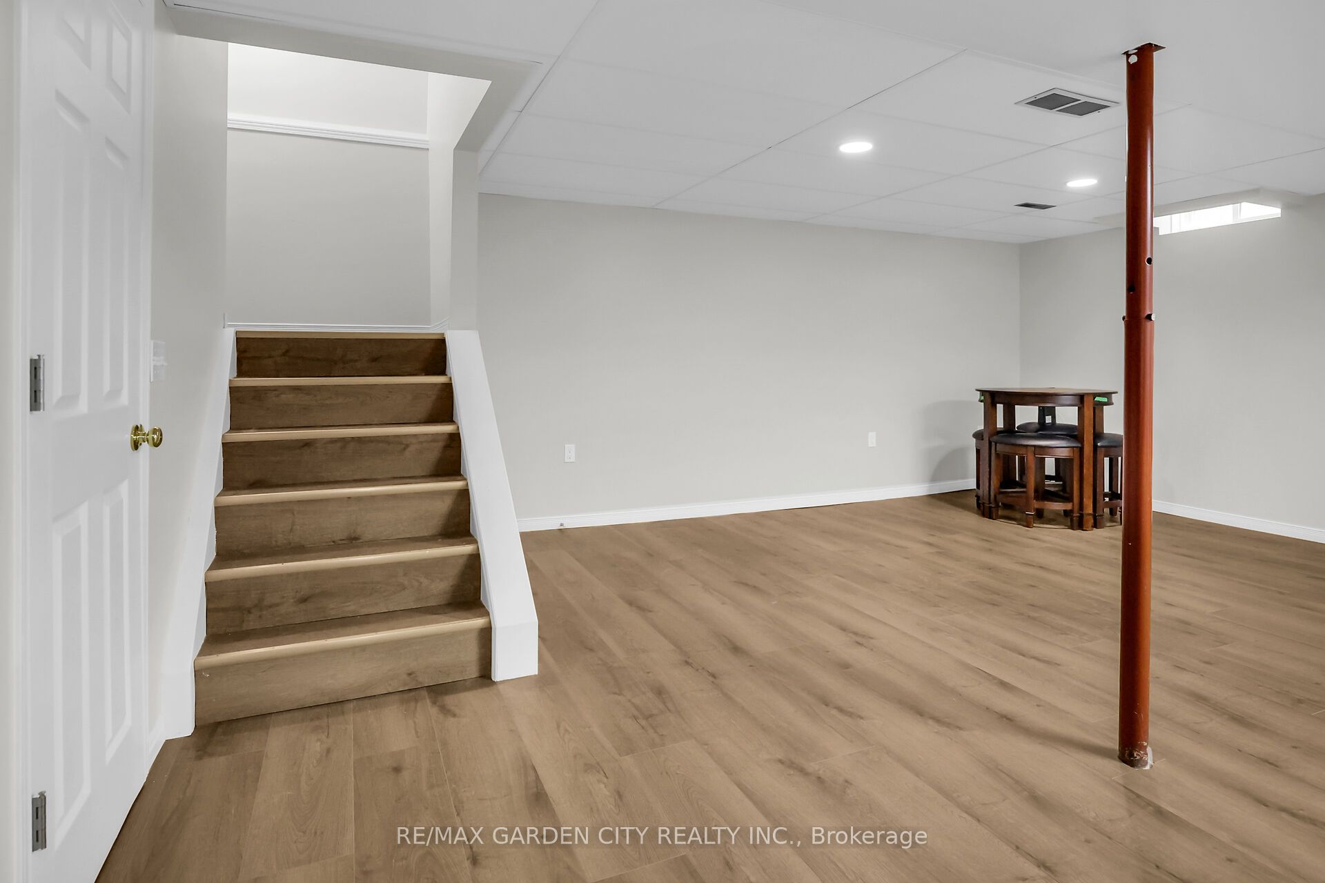 4542 Ivy Gardens Crescent Property Photo 18