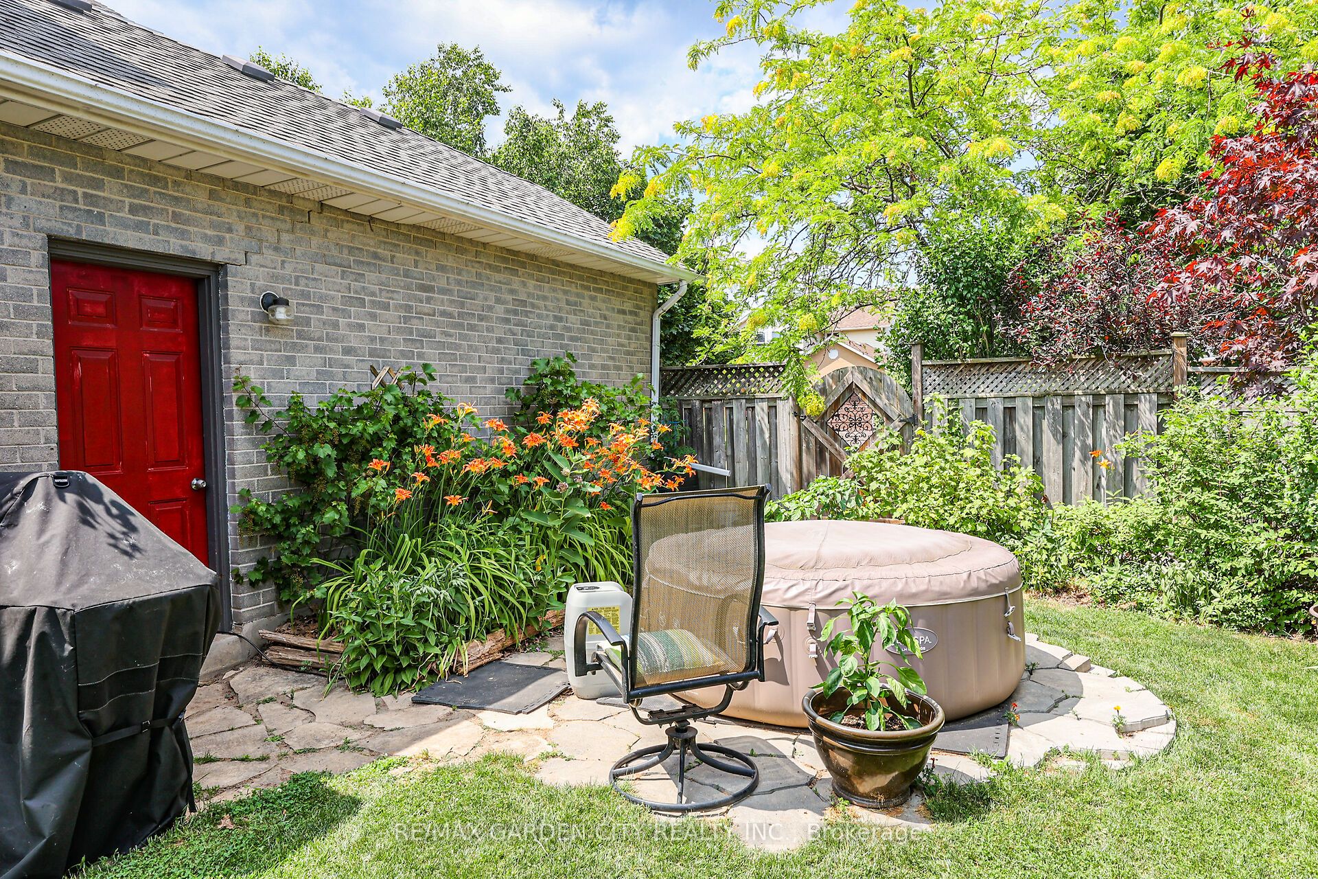 4542 Ivy Gardens Crescent Property Photo 31