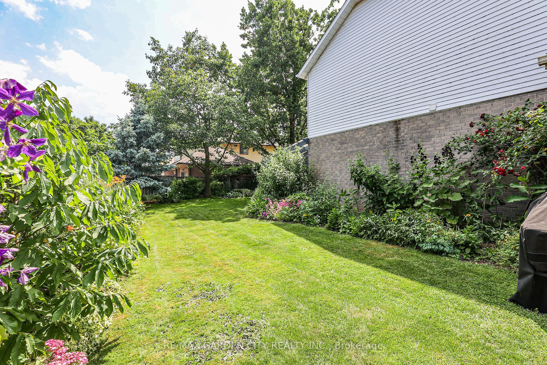 4542 Ivy Gardens Crescent Property Photo 32