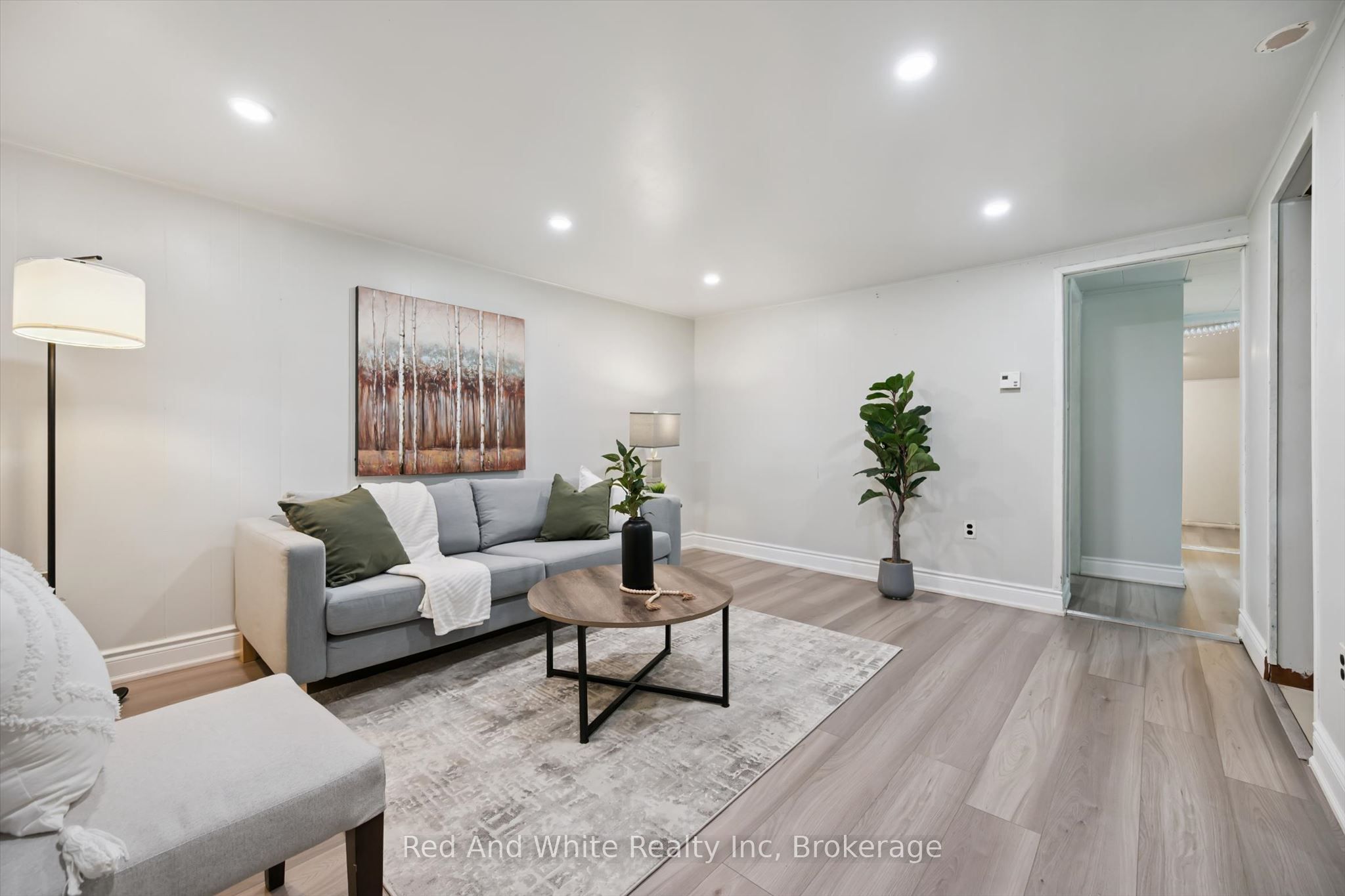 1267 Hamilton Street Property Photo 4