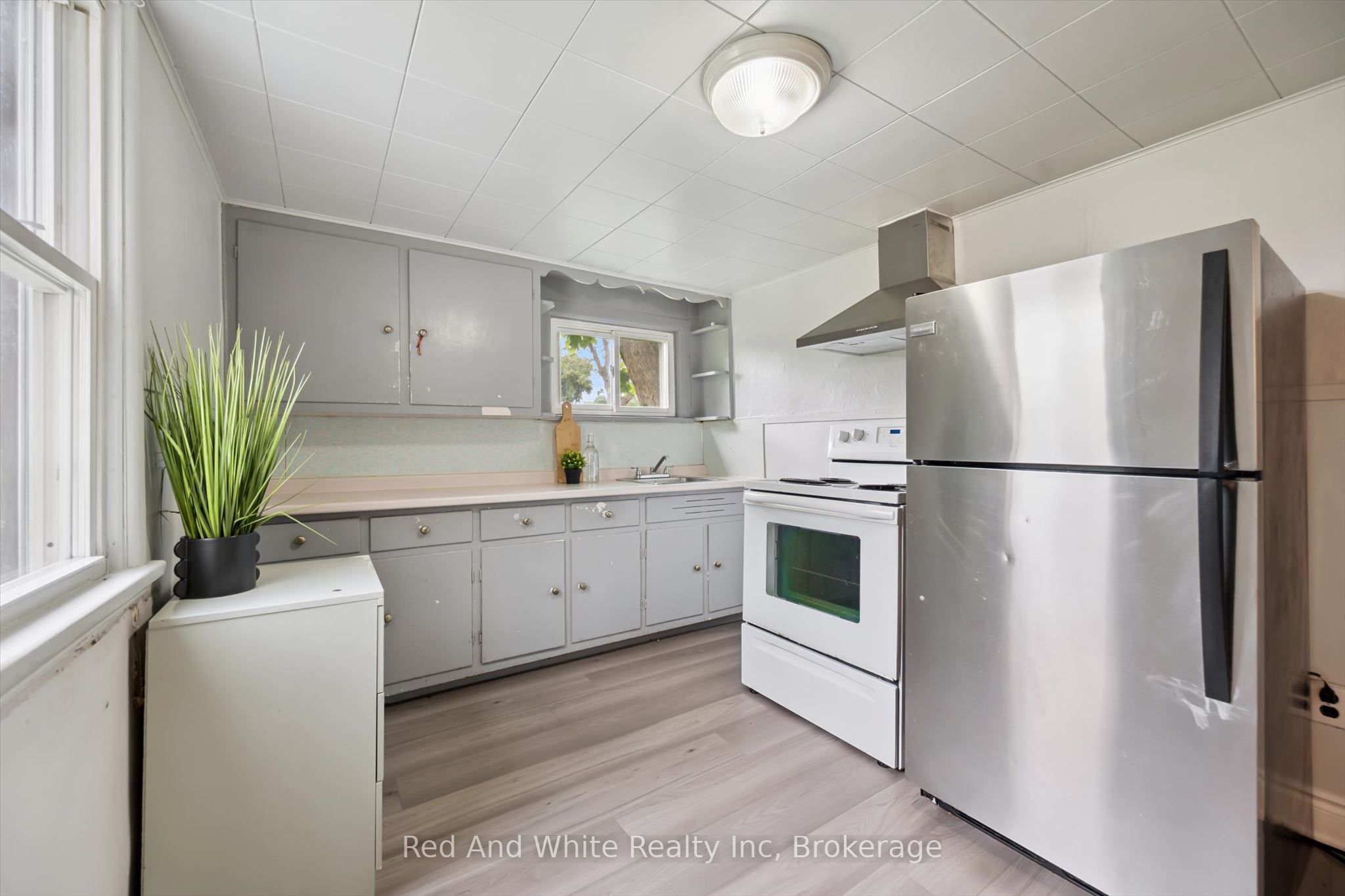 1267 Hamilton Street Property Photo 8