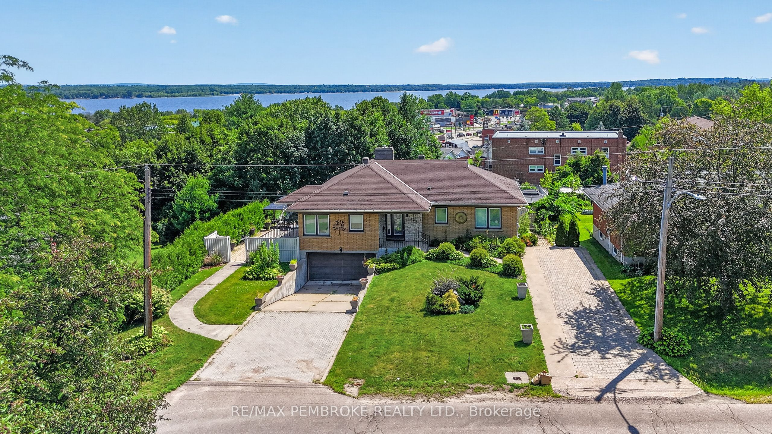 235 Broadview Drive Property Photo 2