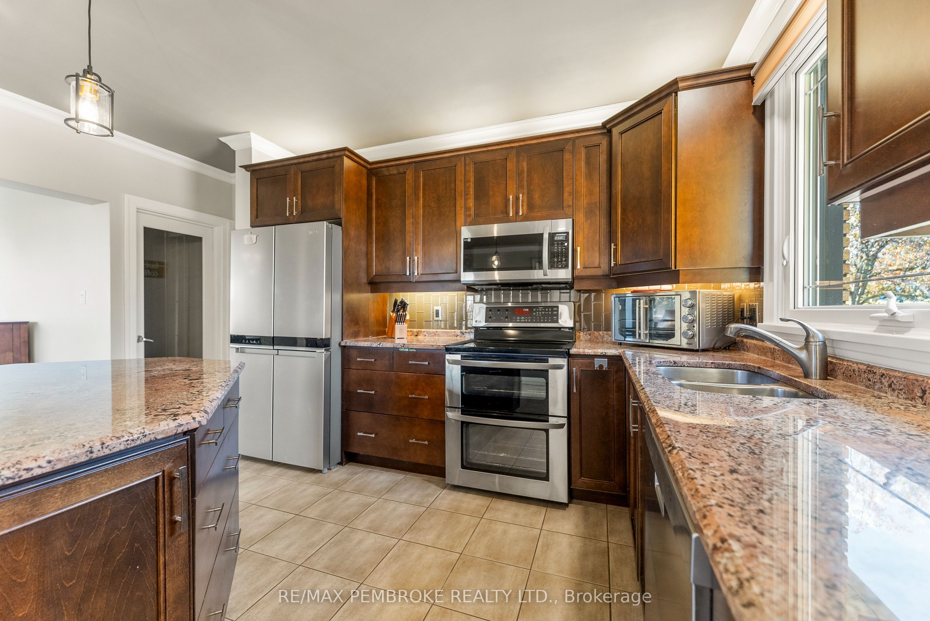 235 Broadview Drive Property Photo 12