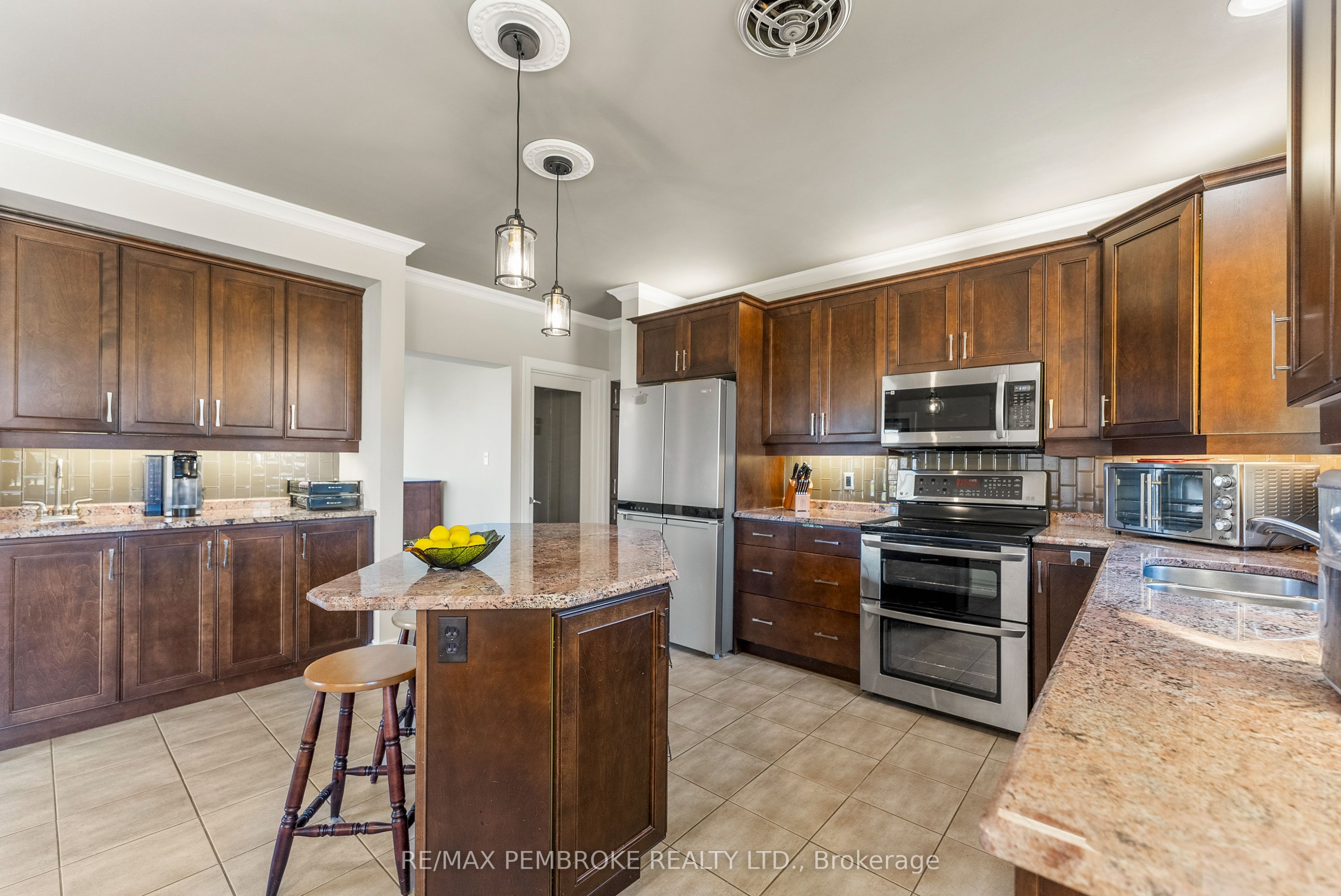 235 Broadview Drive Property Photo 13