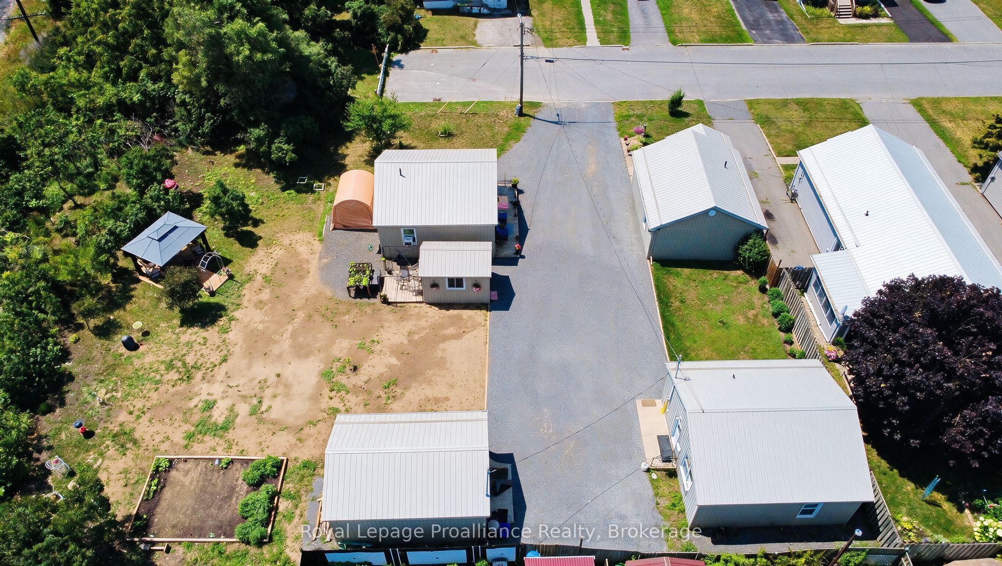 1 Property Photo 1