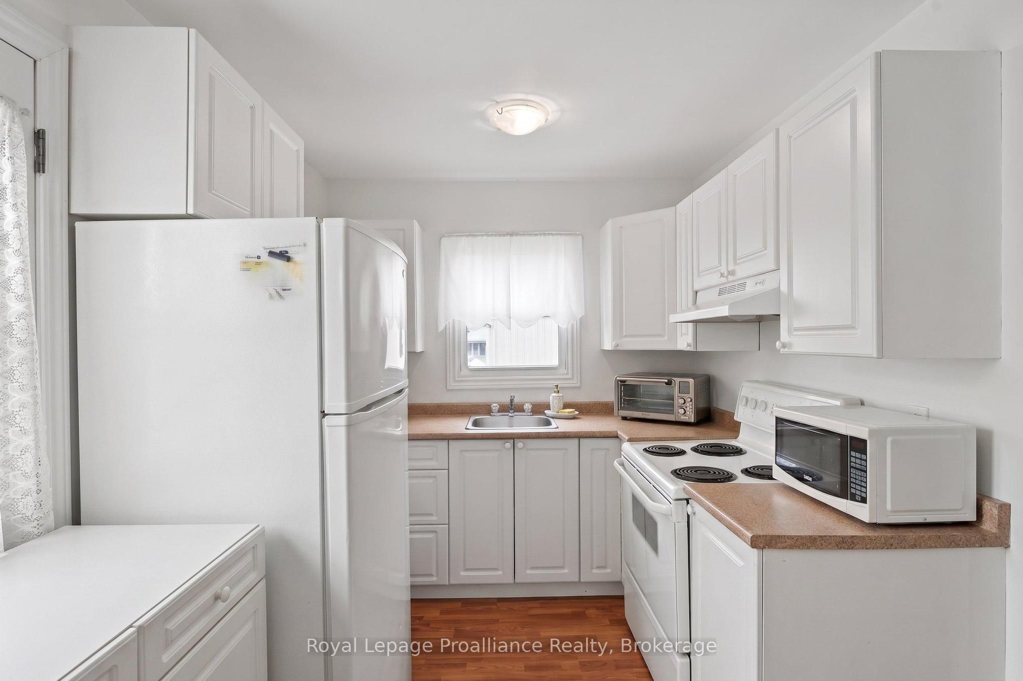 1 Property Photo 9