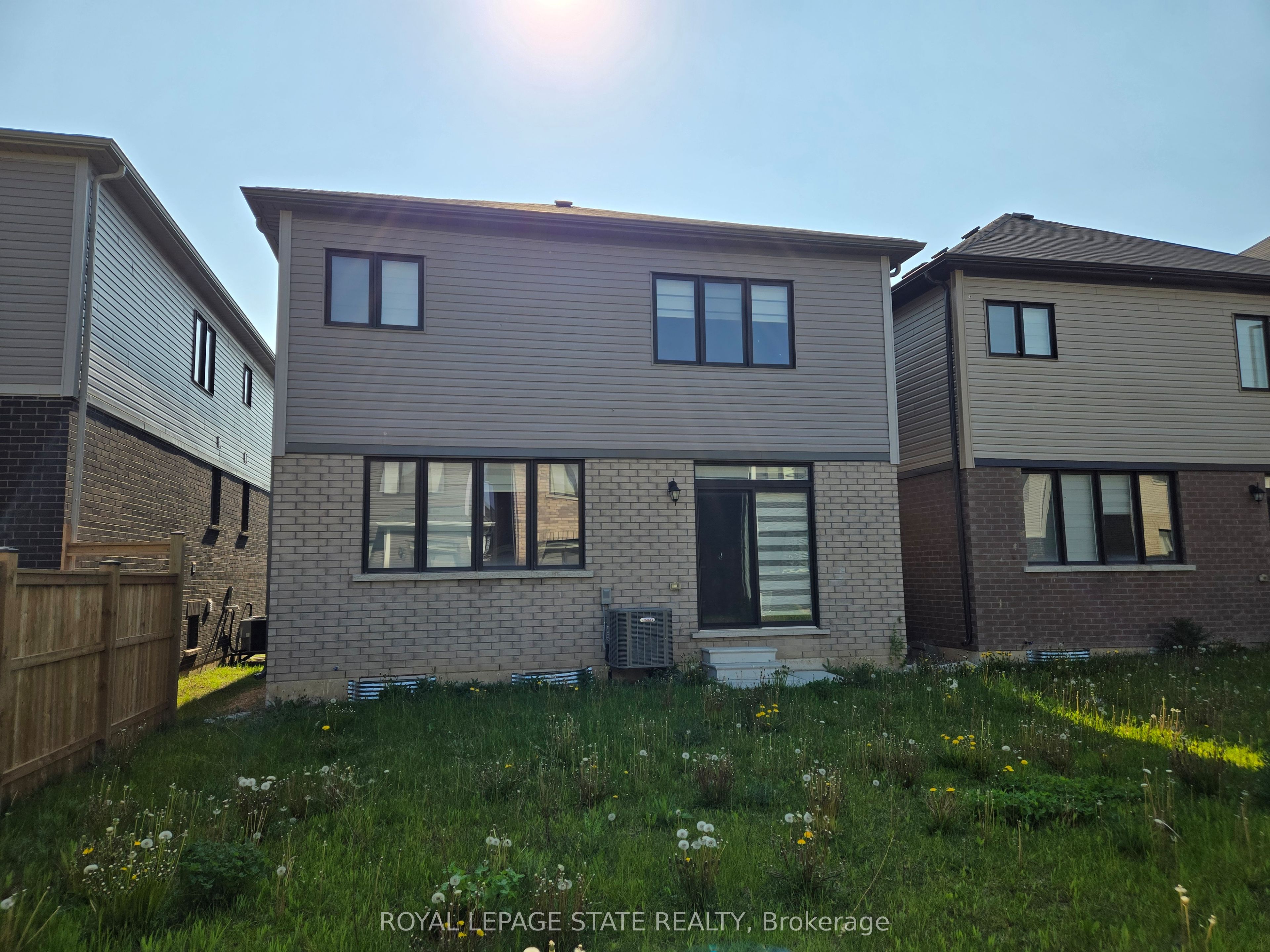 395 Barker Parkway Property Photo 5