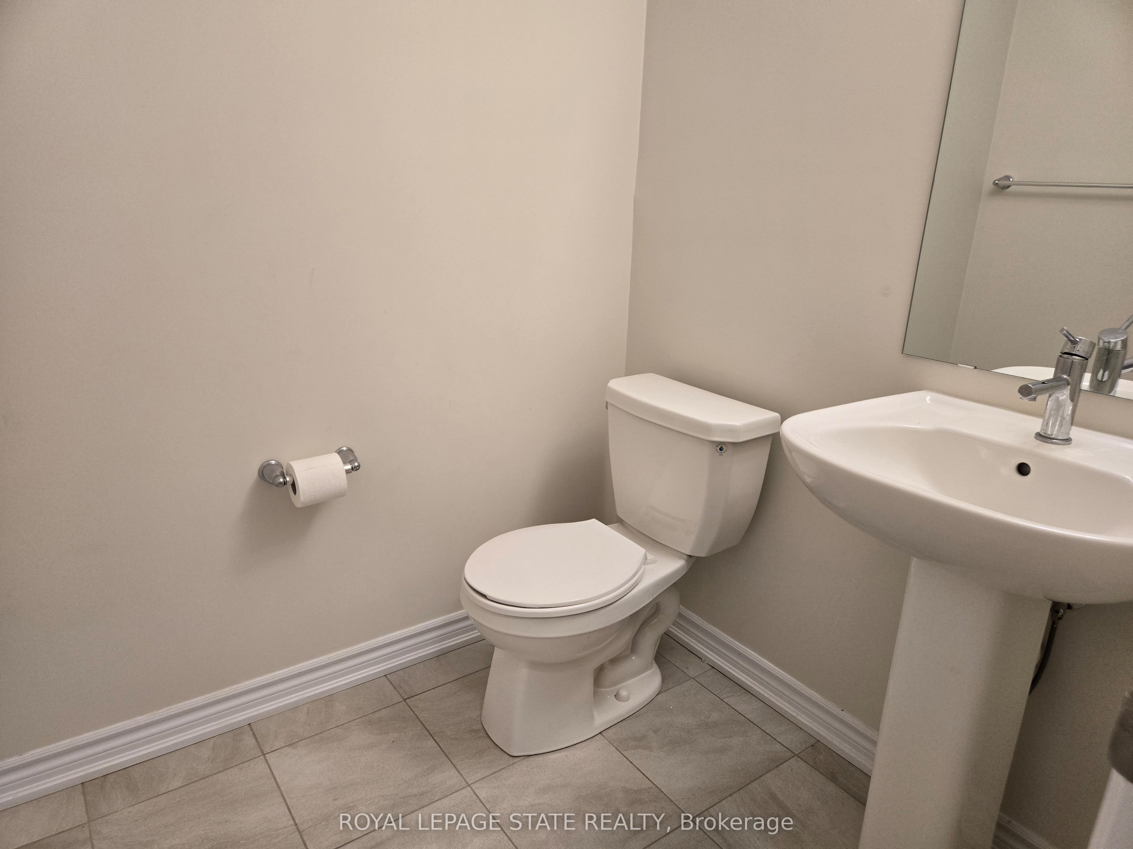 395 Barker Parkway Property Photo 11