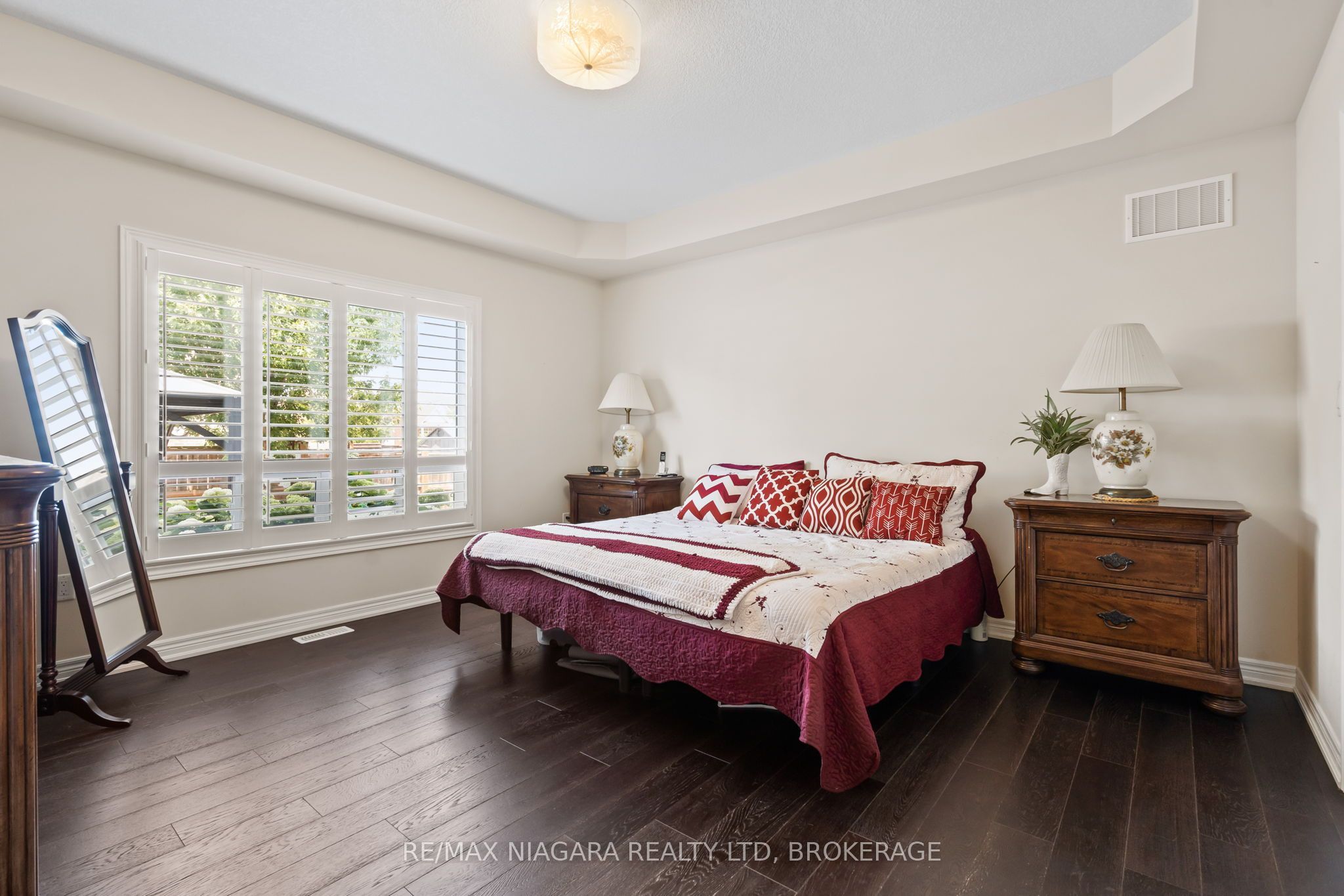 4385 Cinnamon Grove Property Photo 15