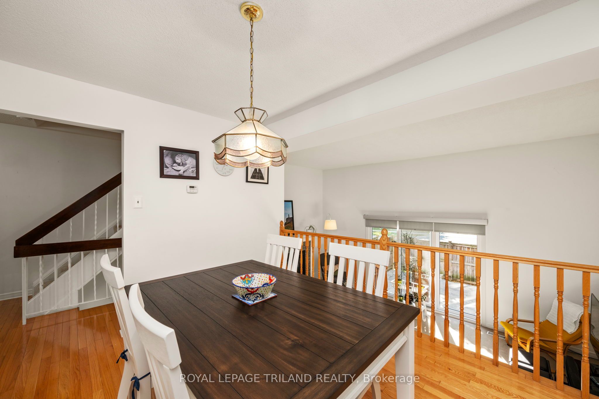 300 Sandringham Crescent 14 Property Photo 10