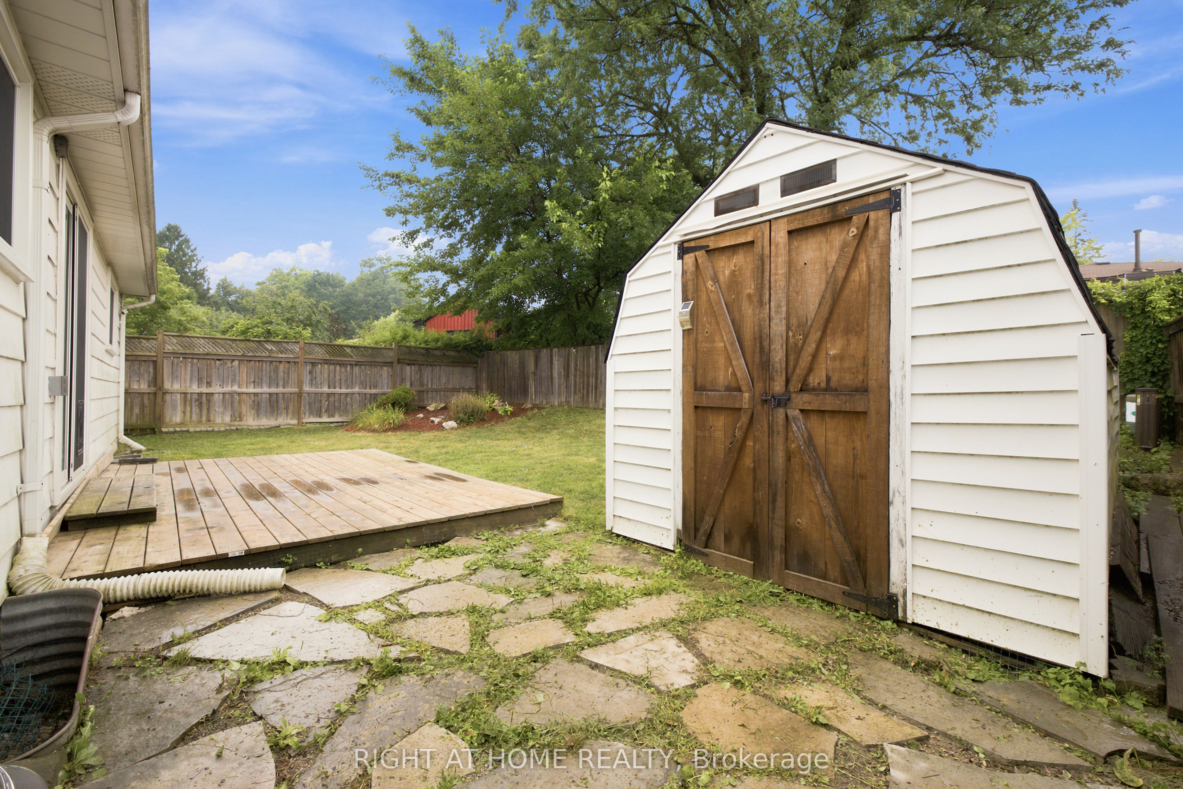 197 Pinedale Drive Property Photo 29