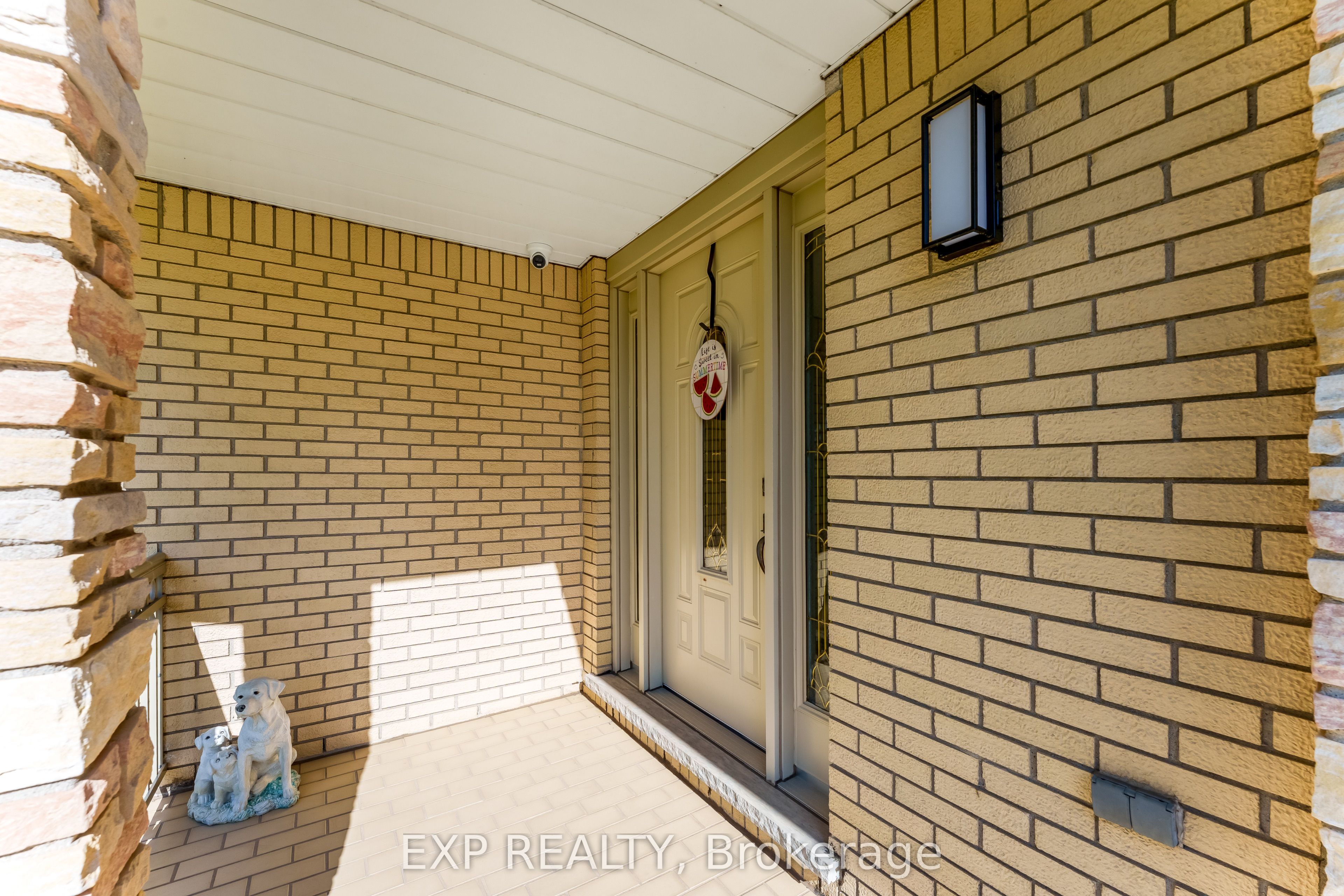 2047 Hamilton Road Property Photo 6