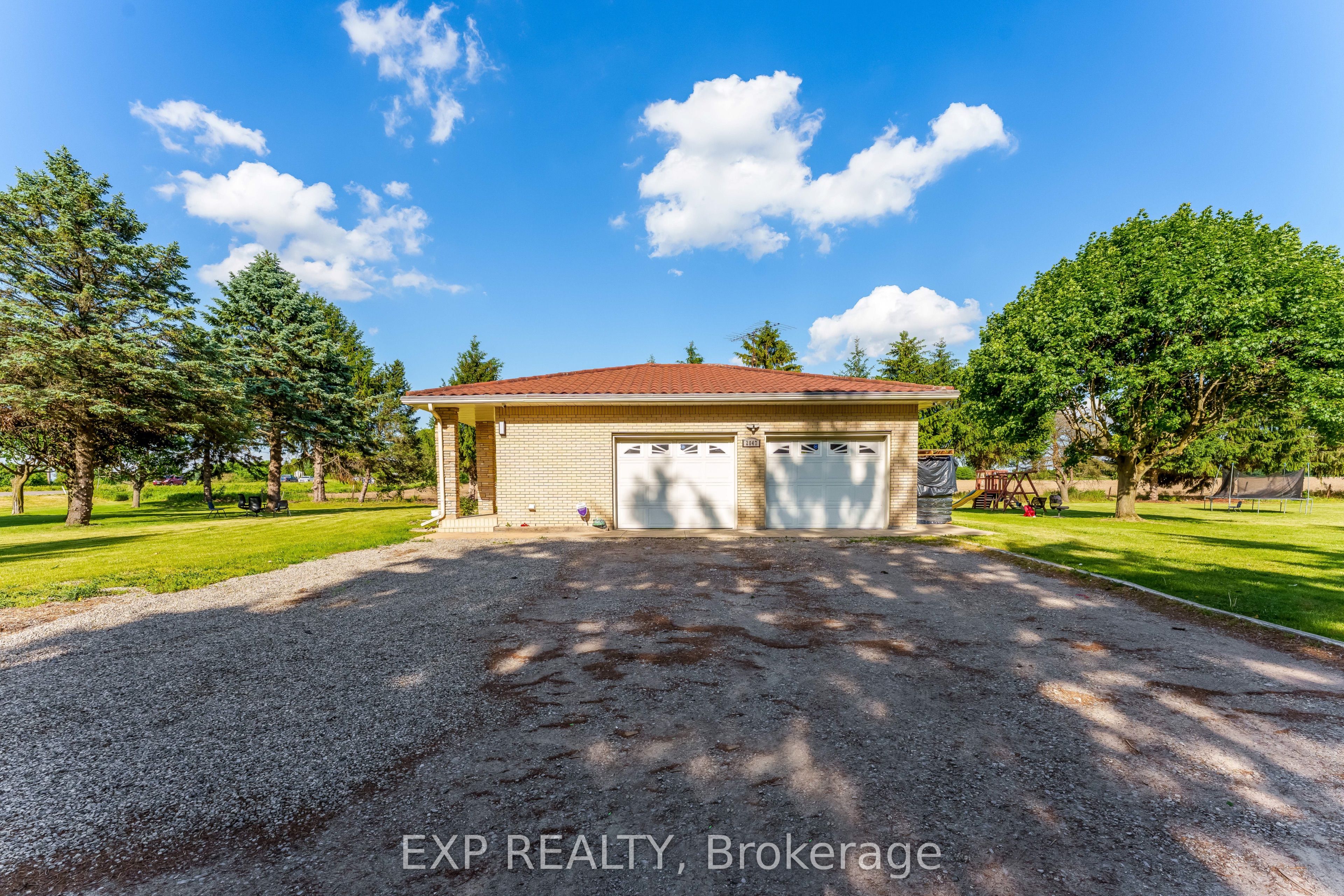 2047 Hamilton Road Property Photo 14