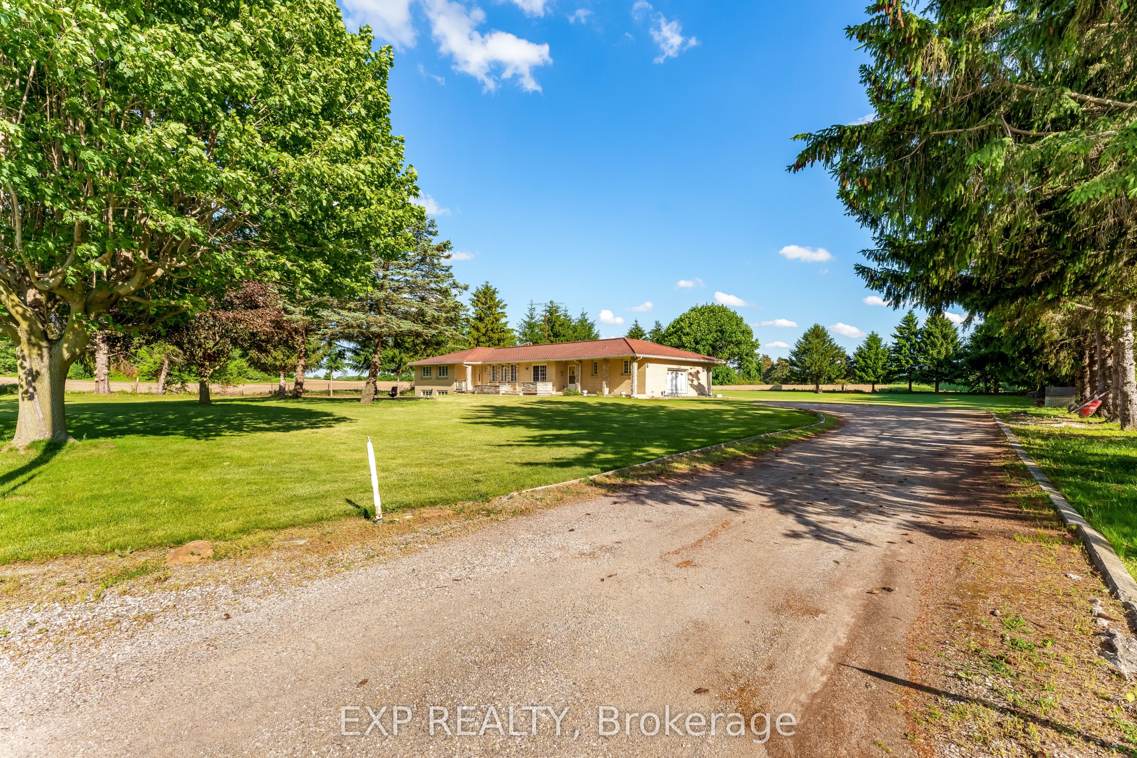 2047 Hamilton Road Property Photo 18