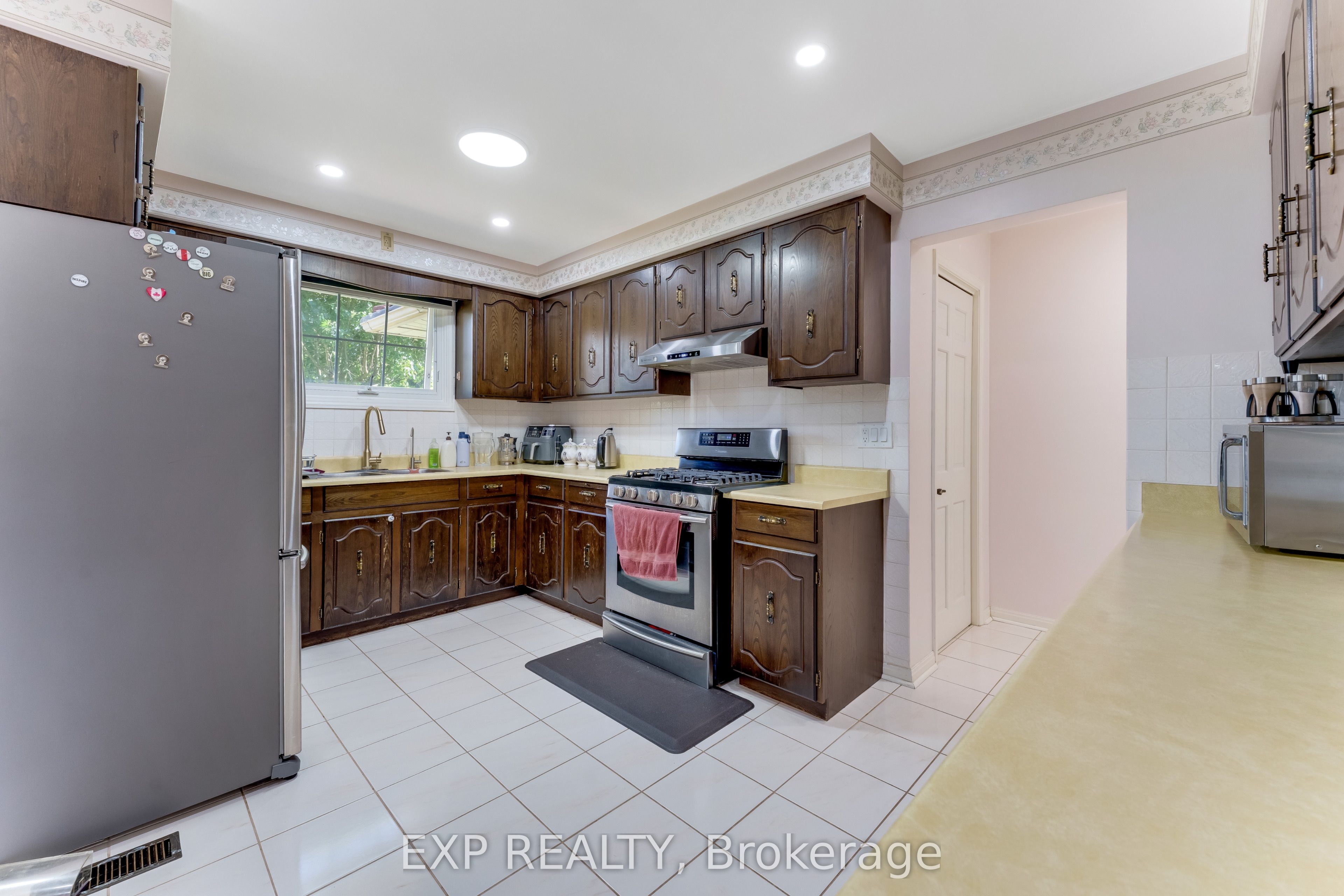 2047 Hamilton Road Property Photo 19