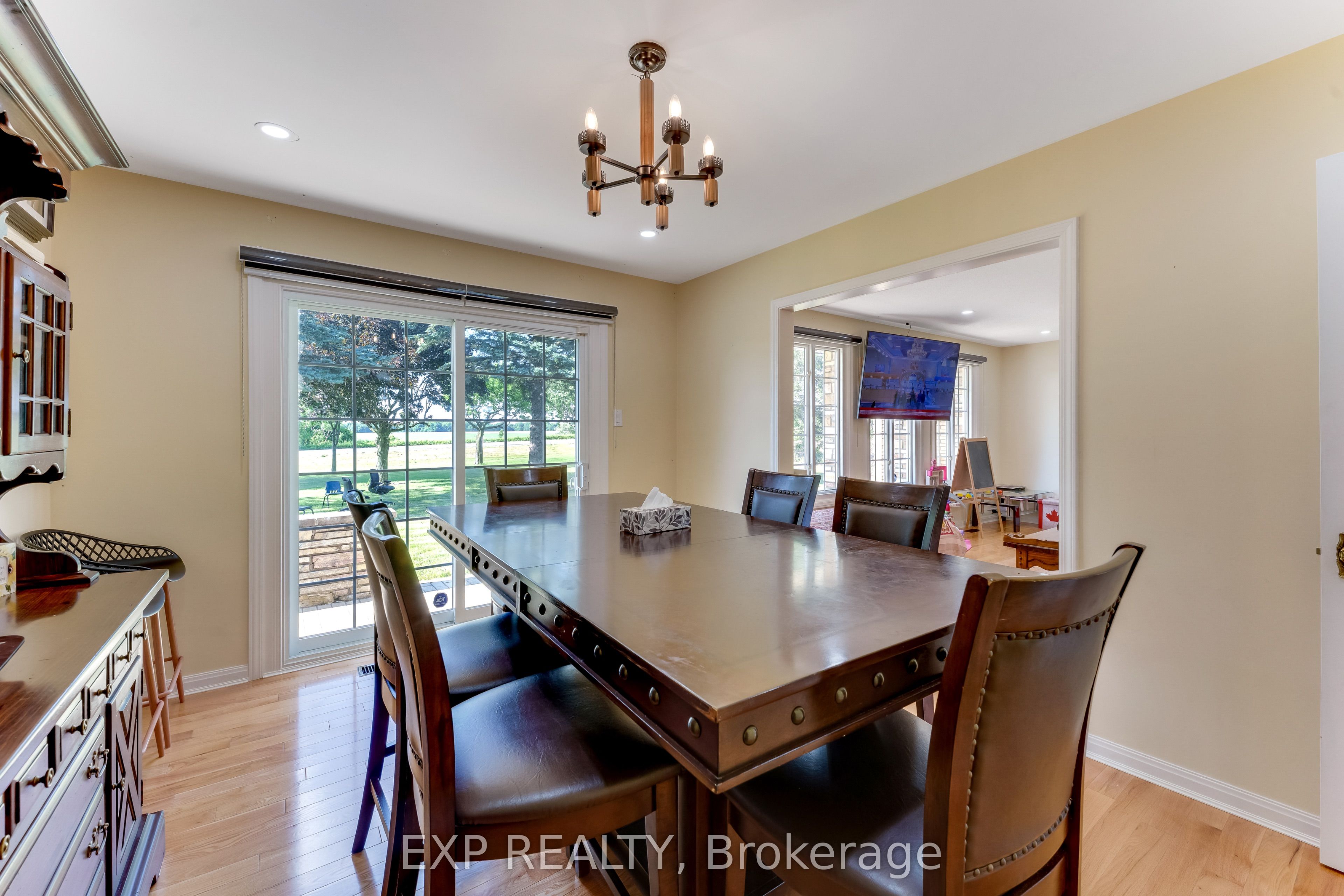 2047 Hamilton Road Property Photo 31