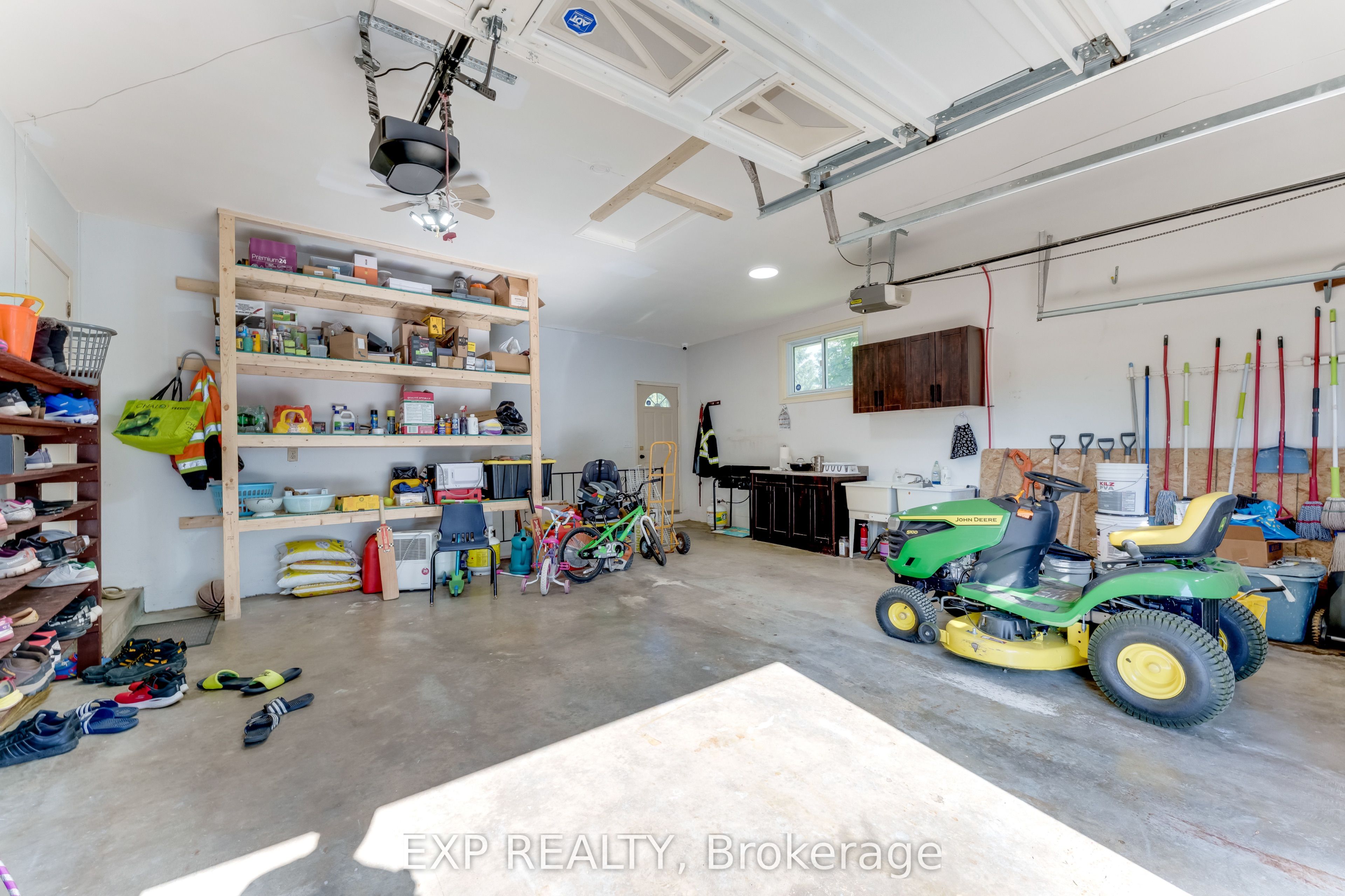 2047 Hamilton Road Property Photo 45