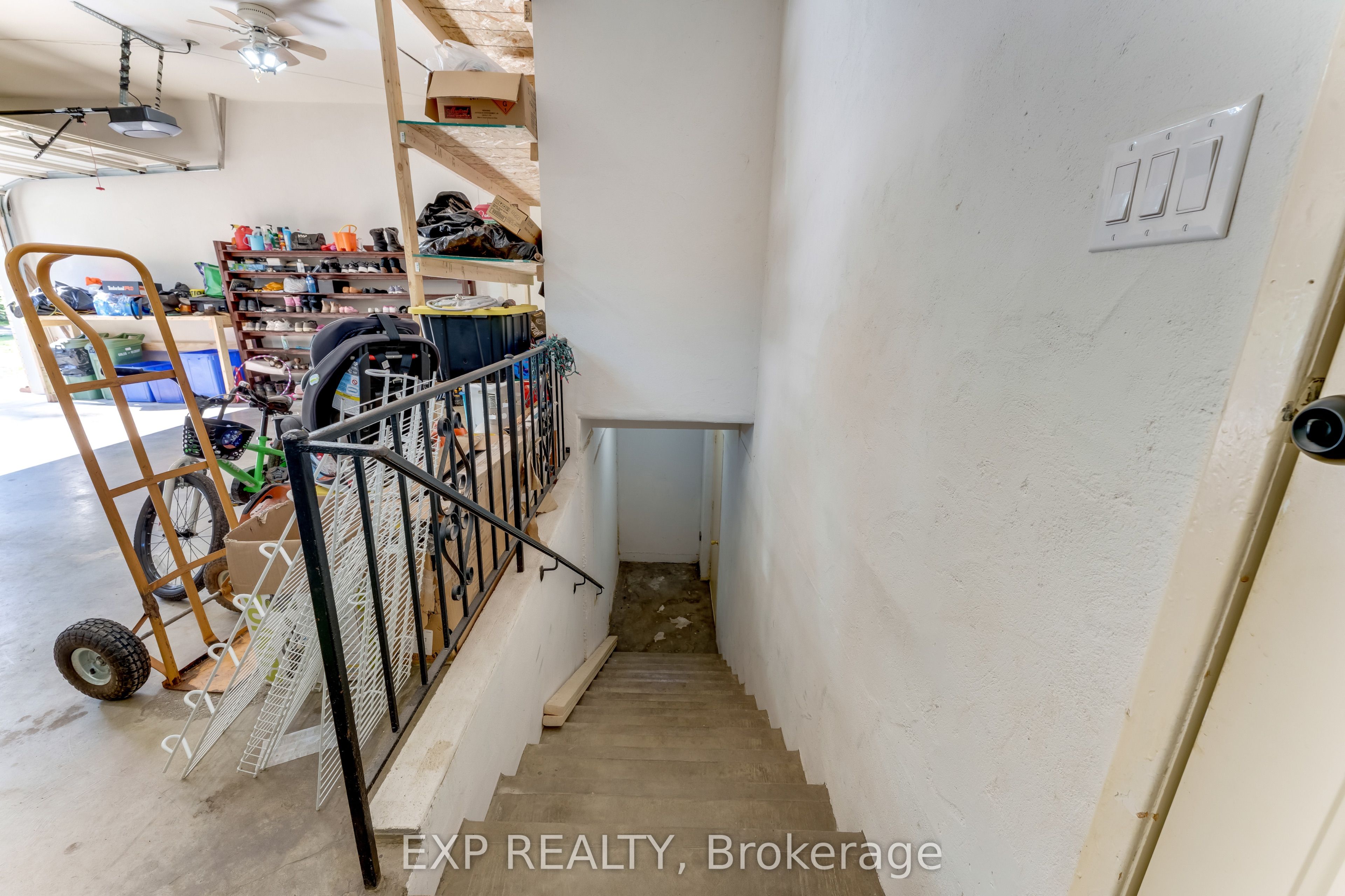 2047 Hamilton Road Property Photo 46