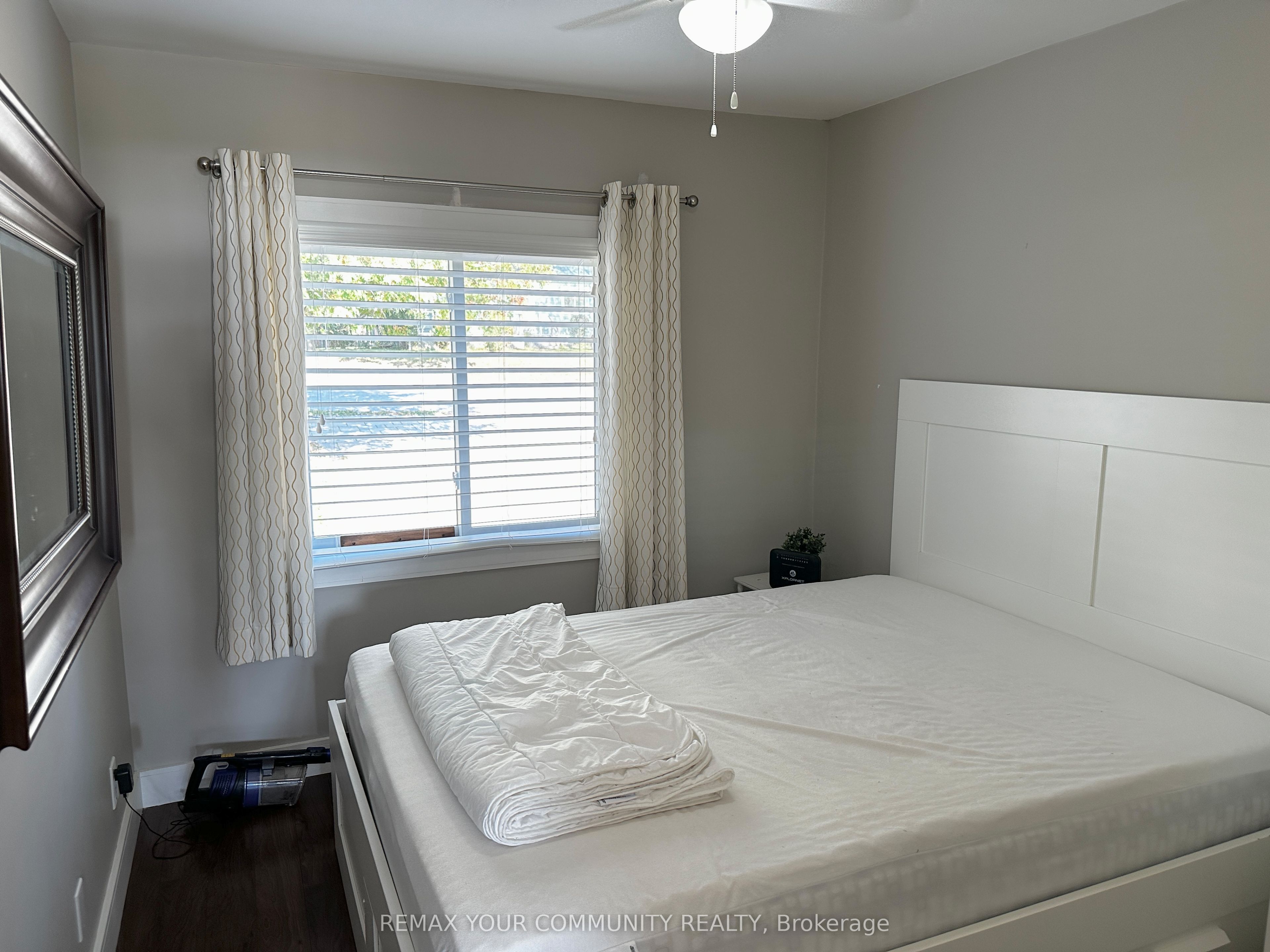 17 Price Street W Property Photo 10