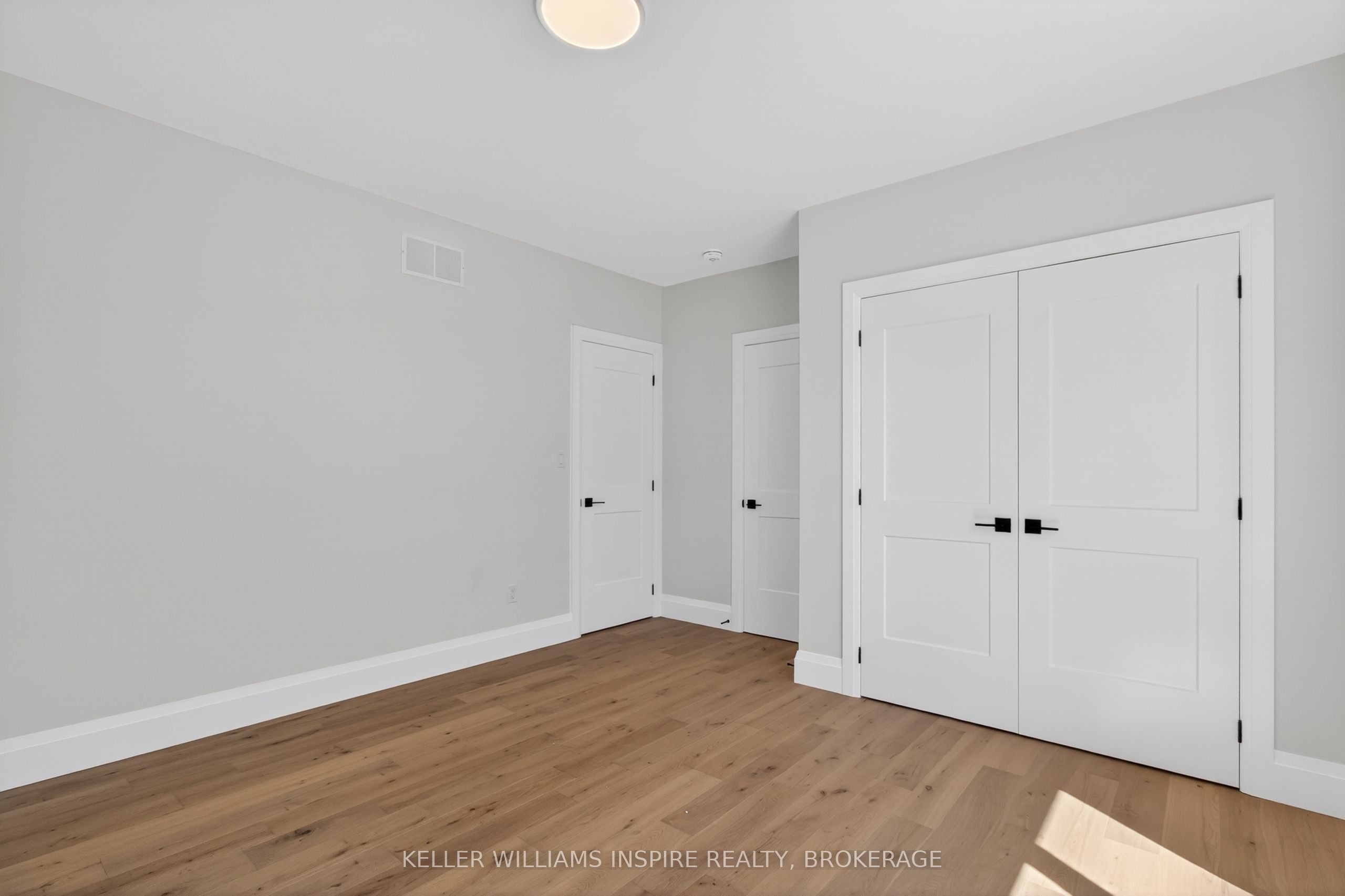 939 Sheffield Lane Property Photo 38