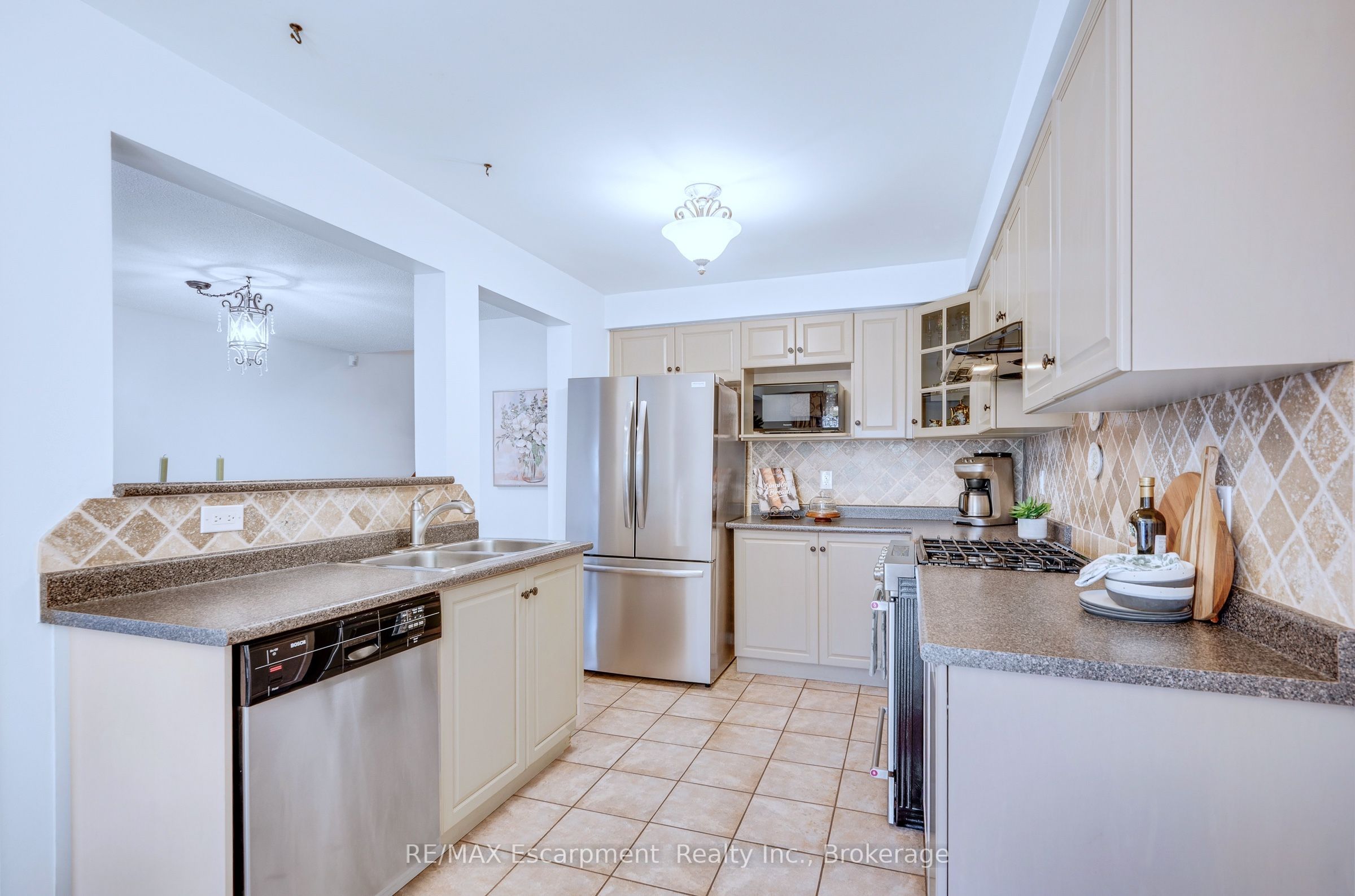 117 Frances Avenue Property Photo 15
