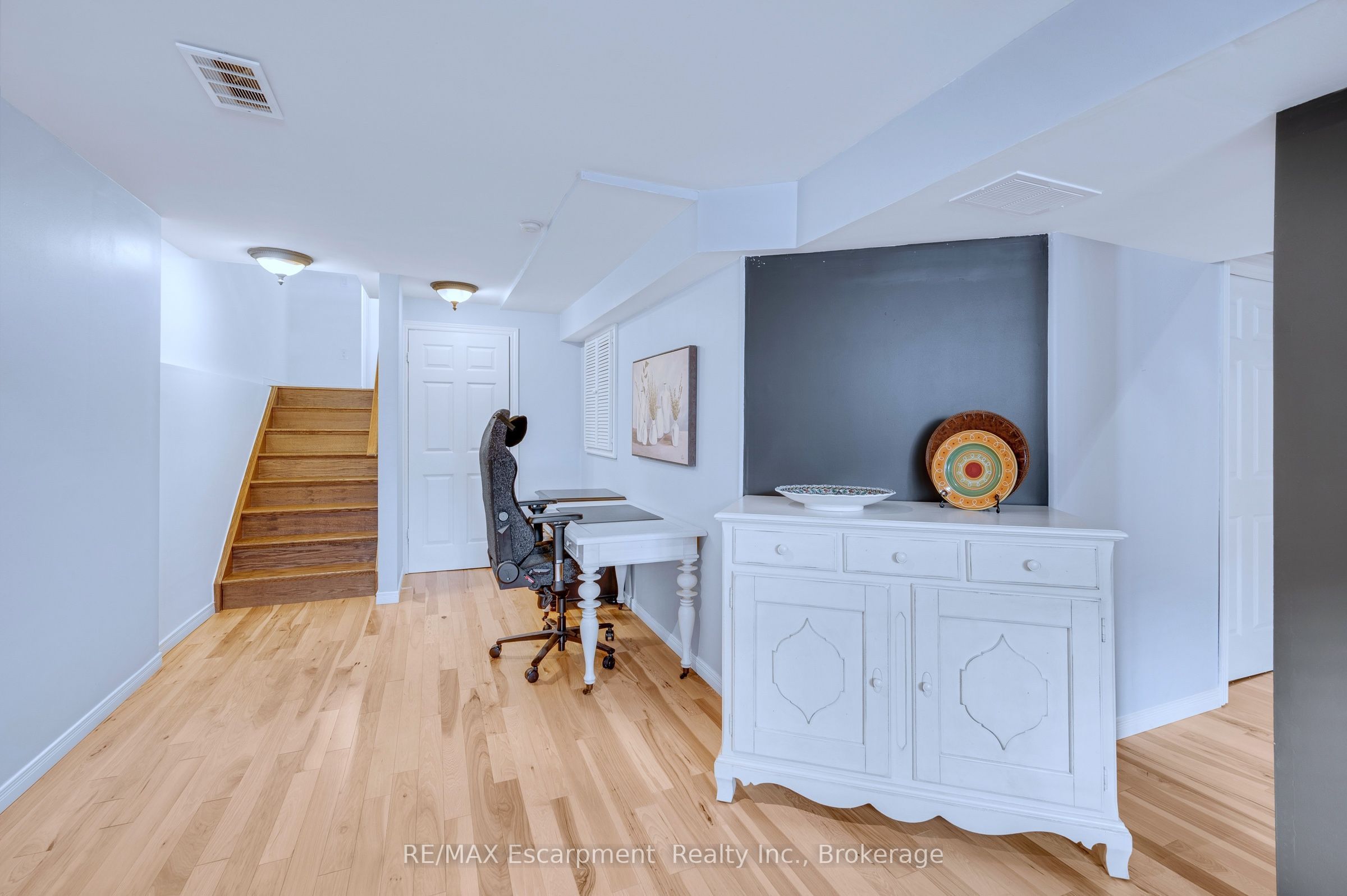117 Frances Avenue Property Photo 34