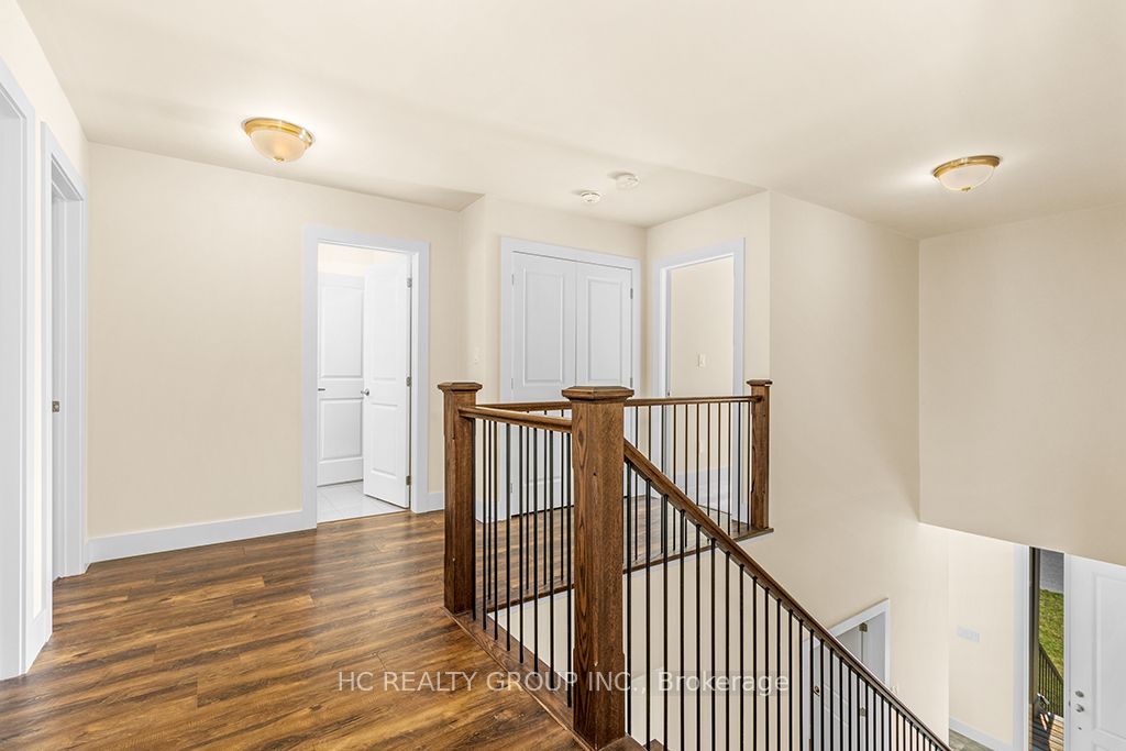 181 Yellow Birch Crescent Property Photo 15