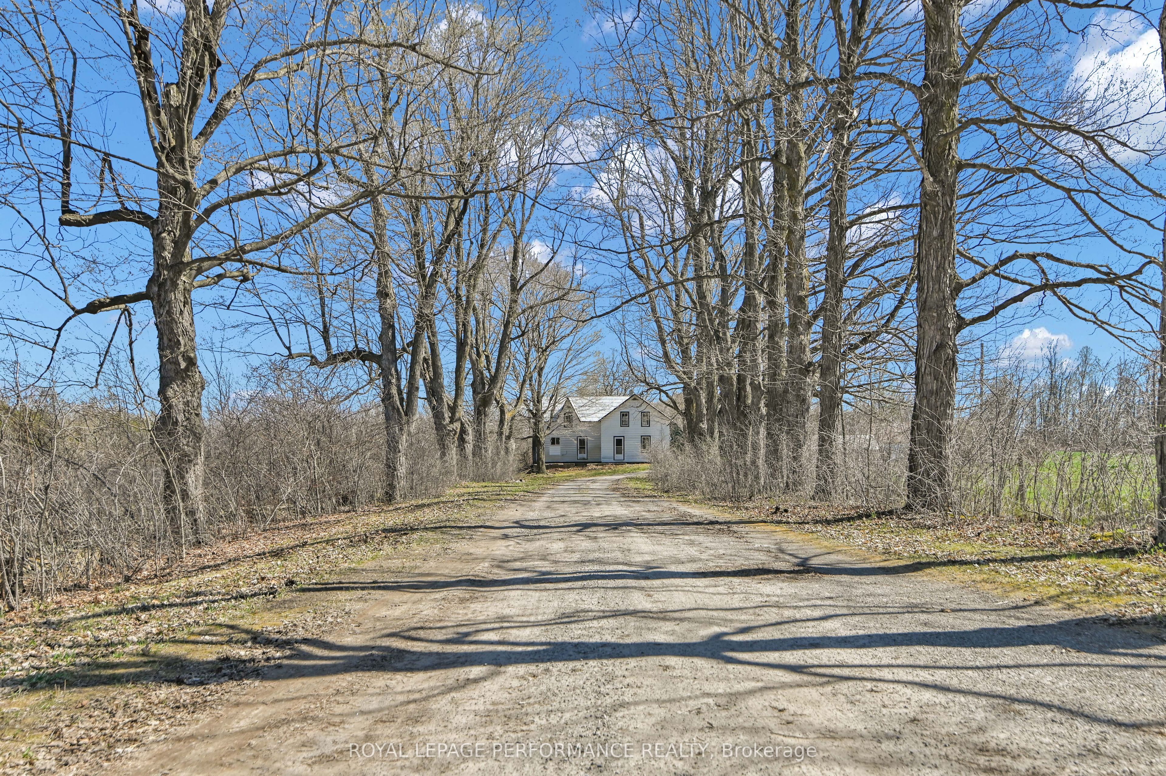 2421 Buckwheat Road W Property Photo 1