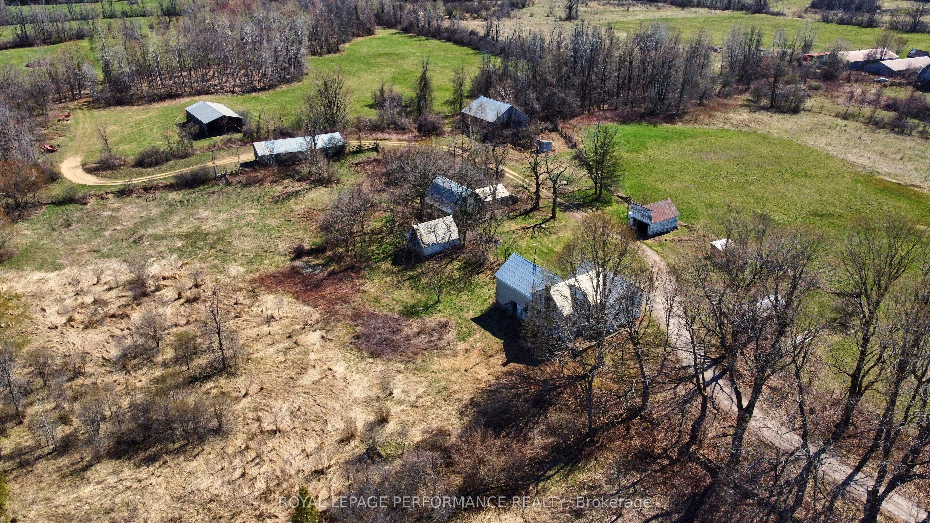 2421 Buckwheat Road W Property Photo 33