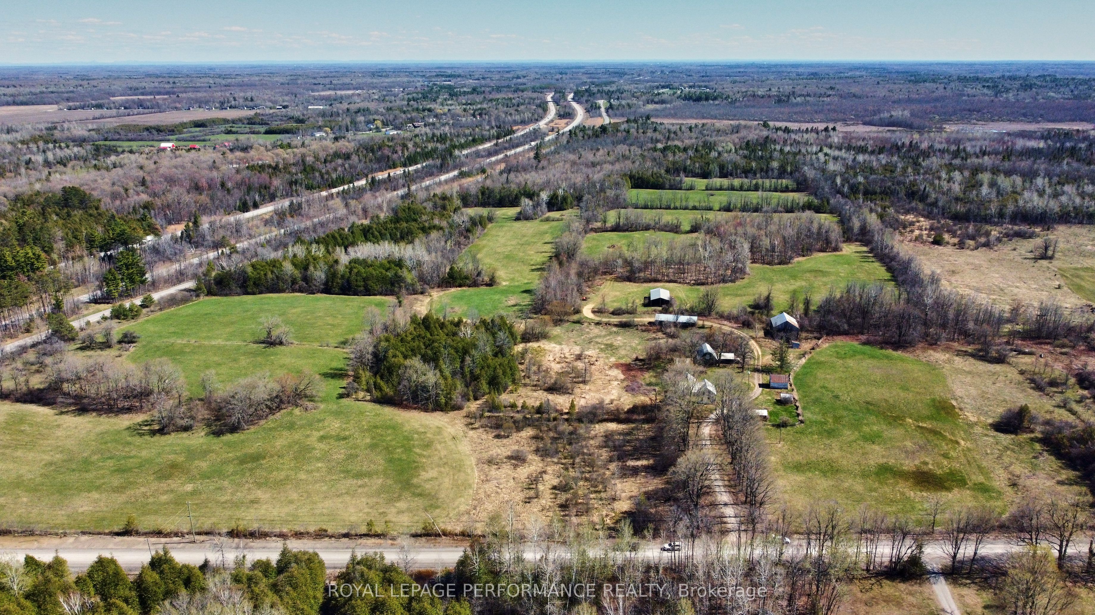 2421 Buckwheat Road W Property Photo 39