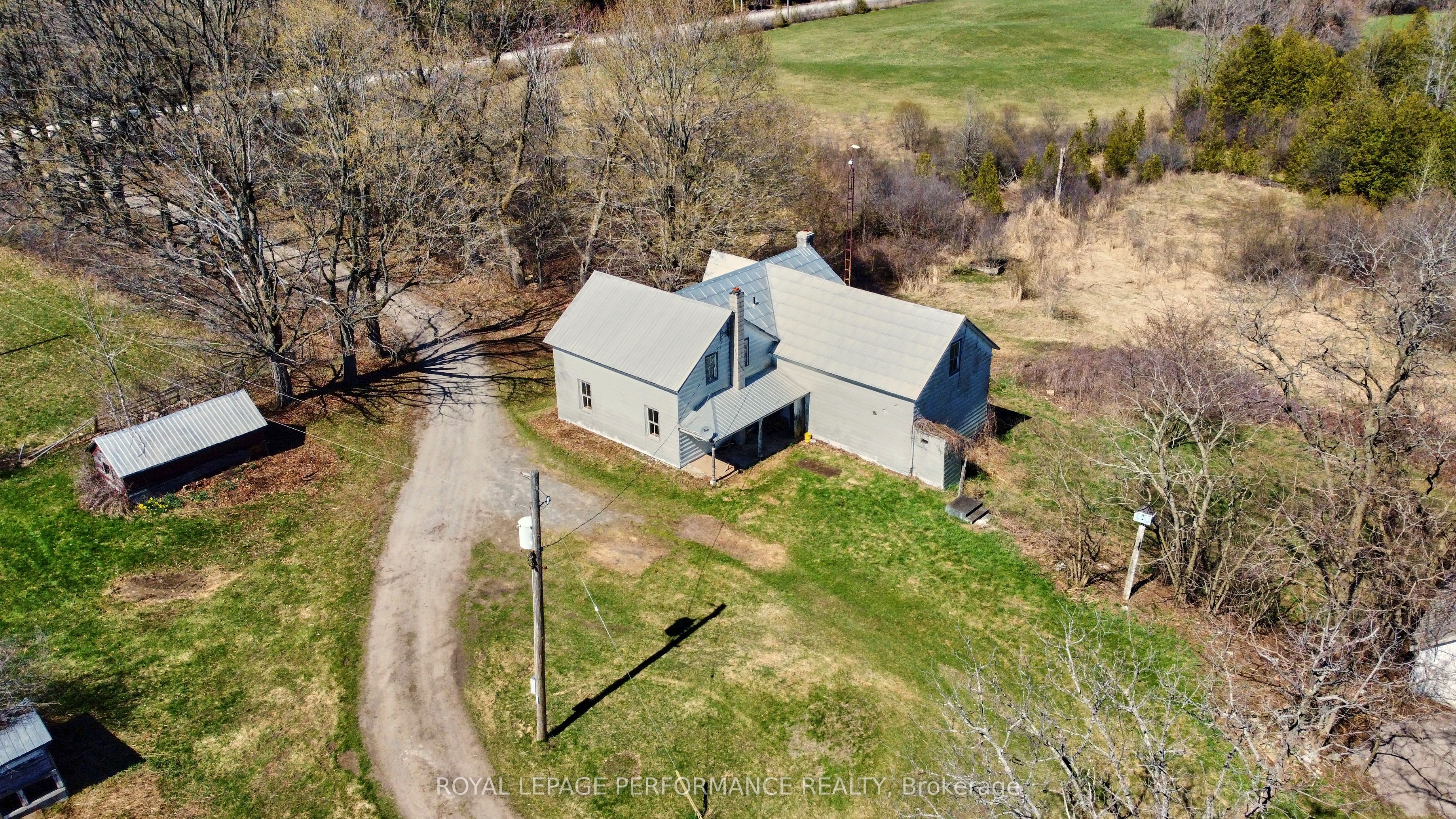 2421 Buckwheat Road W Property Photo 42
