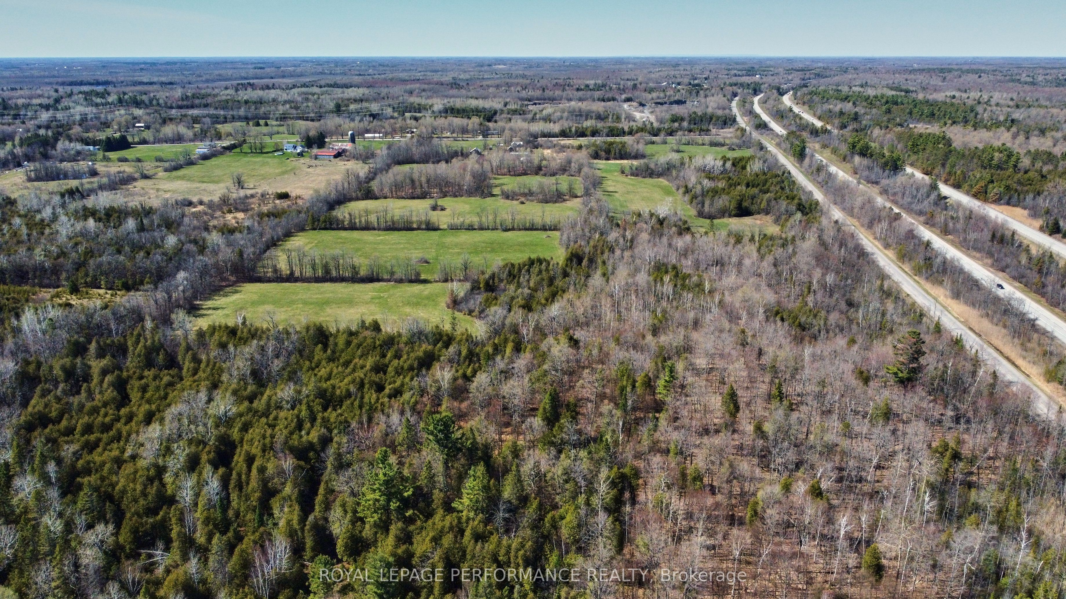 2421 Buckwheat Road W Property Photo 43