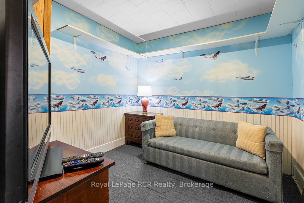 680210 30 Side Road Property Photo 10