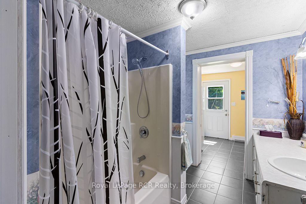 680210 30 Side Road Property Photo 12