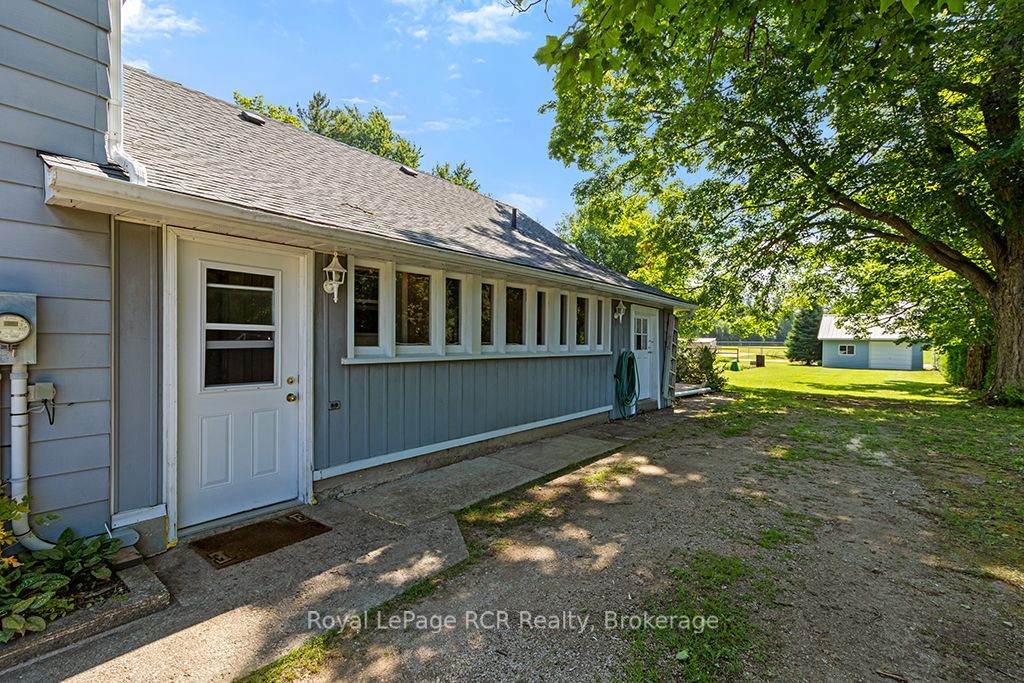 680210 30 Side Road Property Photo 16