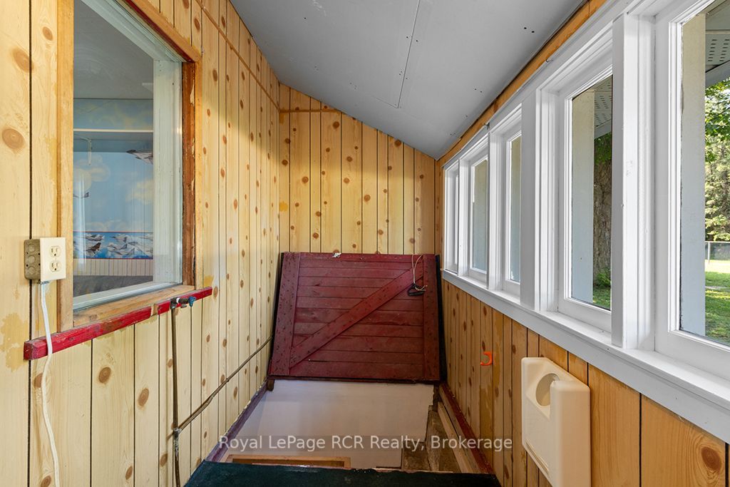 680210 30 Side Road Property Photo 27