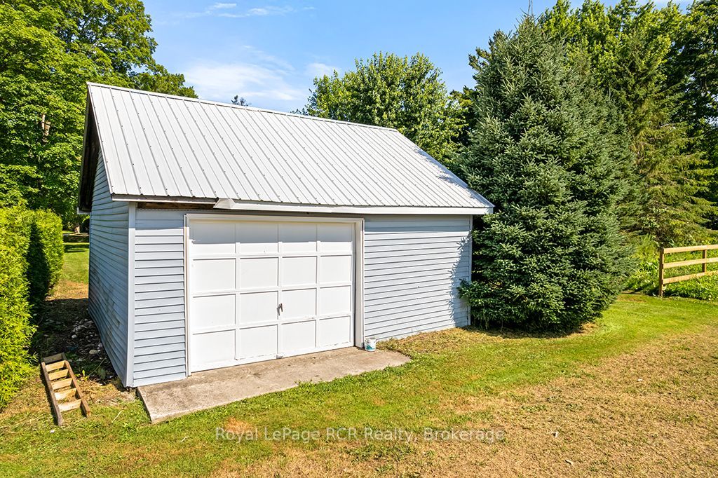 680210 30 Side Road Property Photo 31