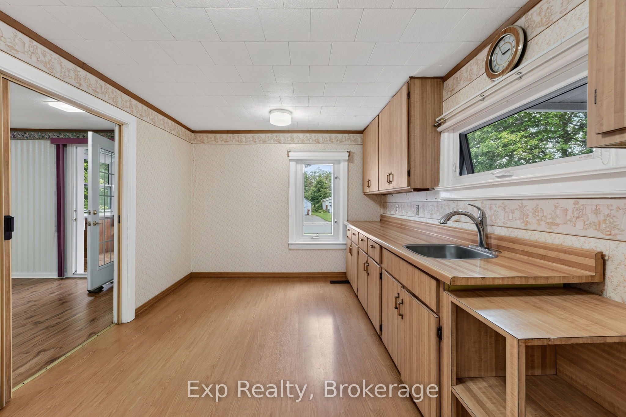 43 Paul Street Property Photo 6