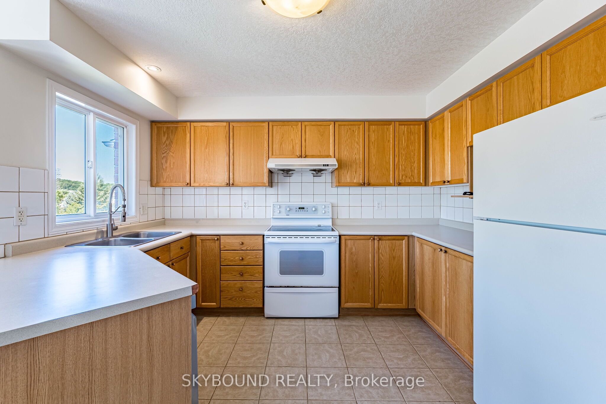 735 Karlsfeld Road Property Photo 19