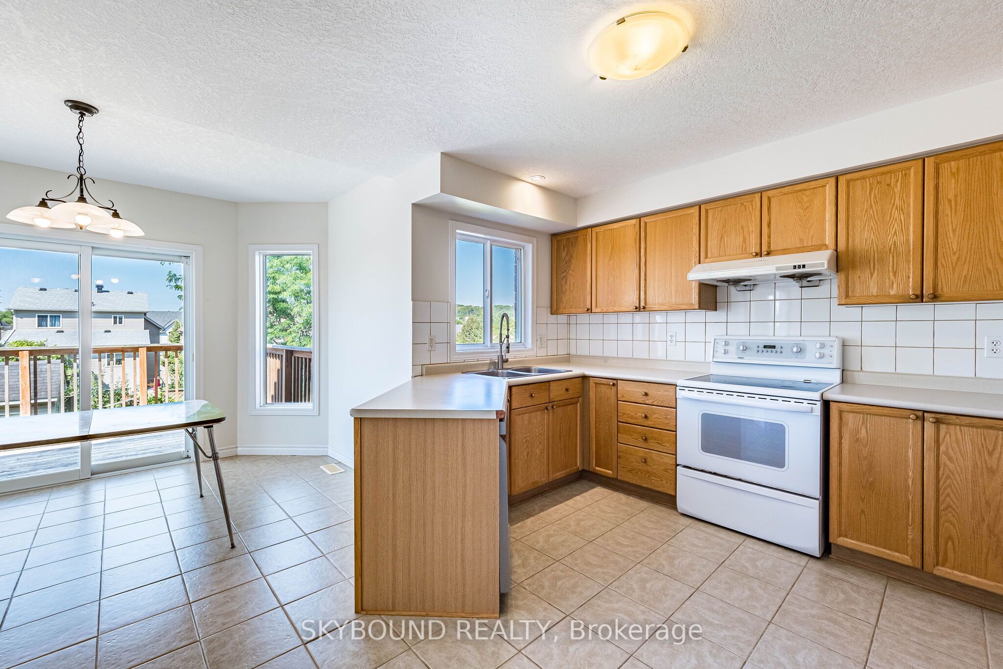 735 Karlsfeld Road Property Photo 20