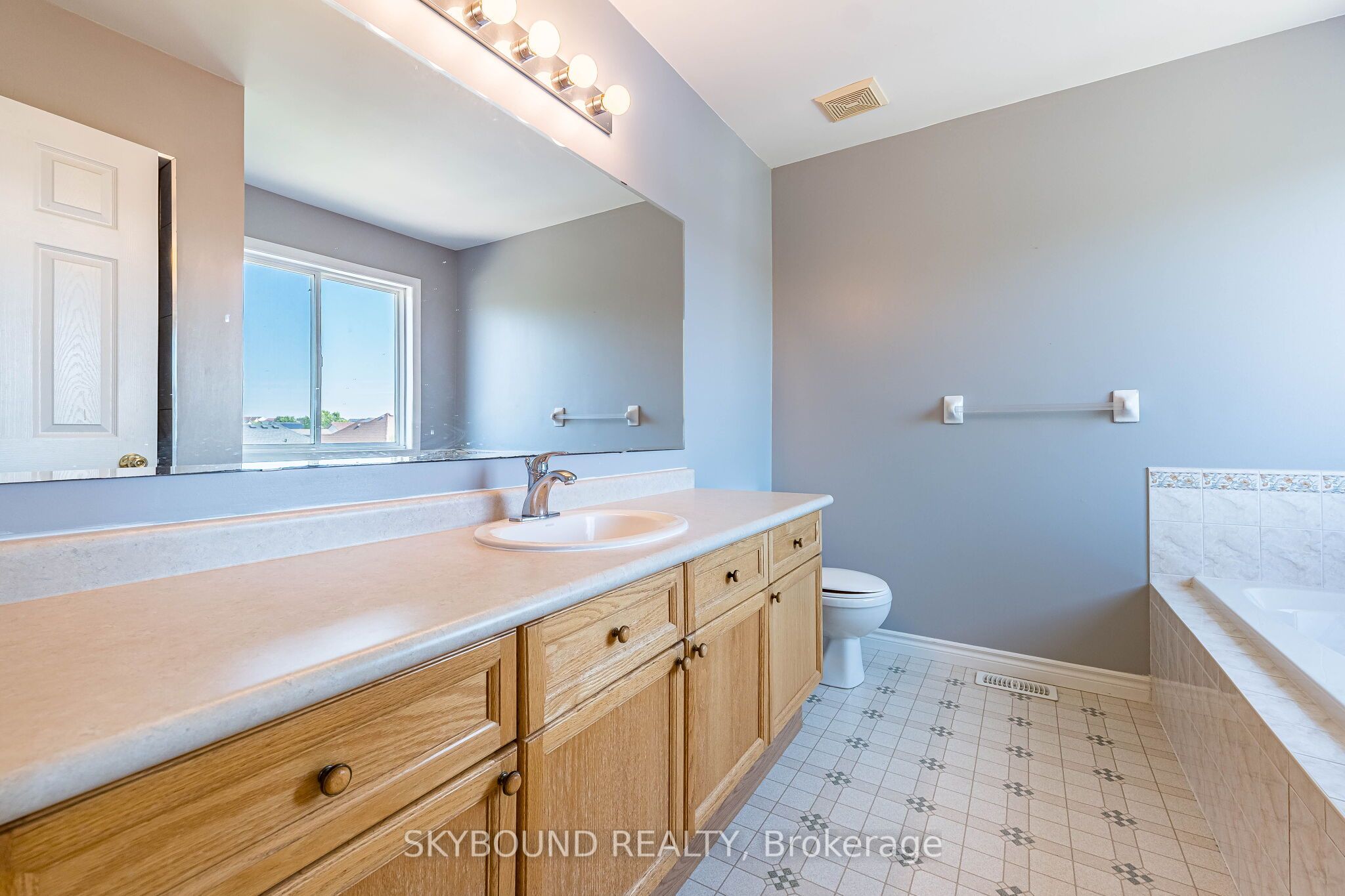735 Karlsfeld Road Property Photo 31