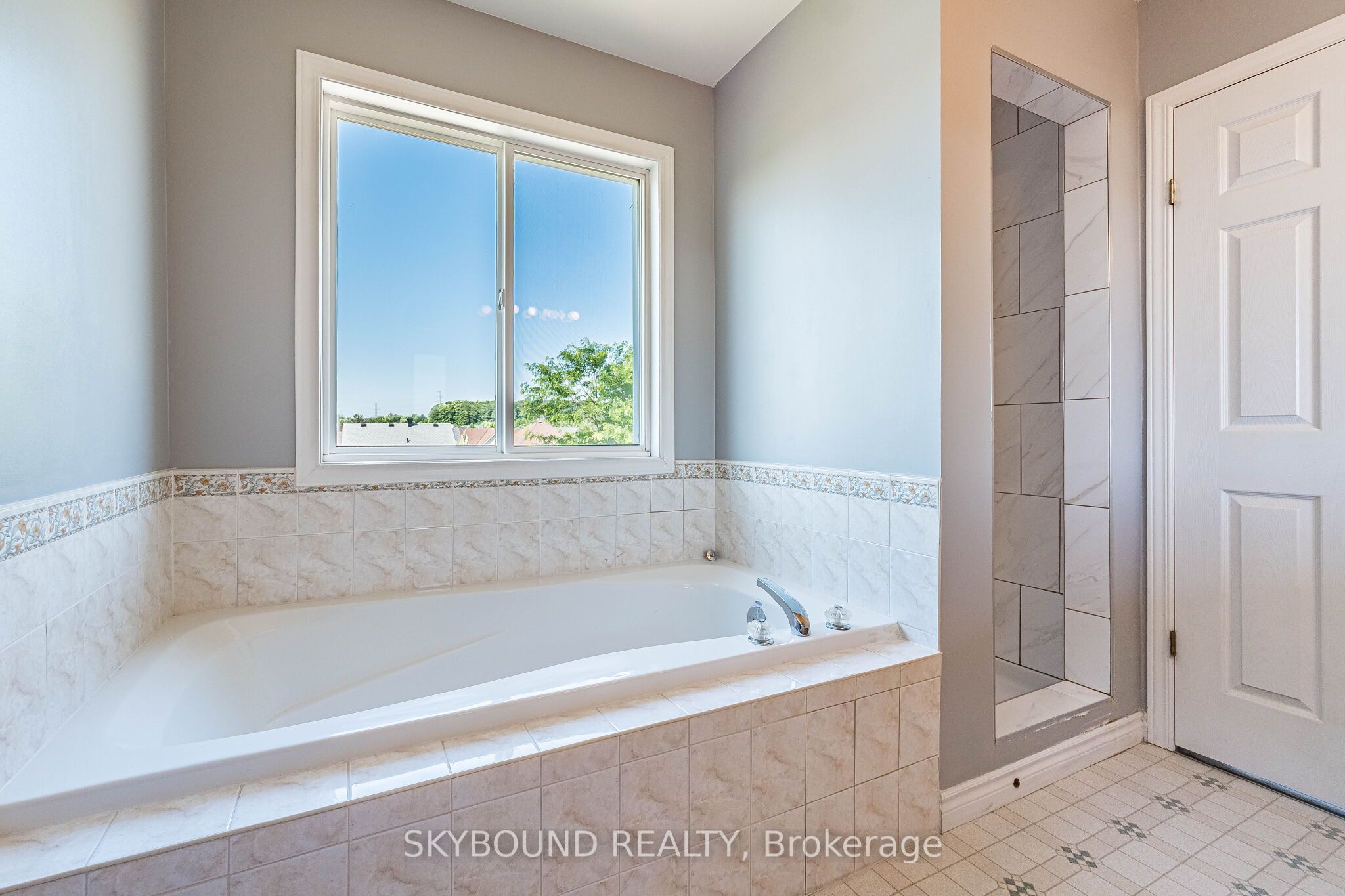 735 Karlsfeld Road Property Photo 32